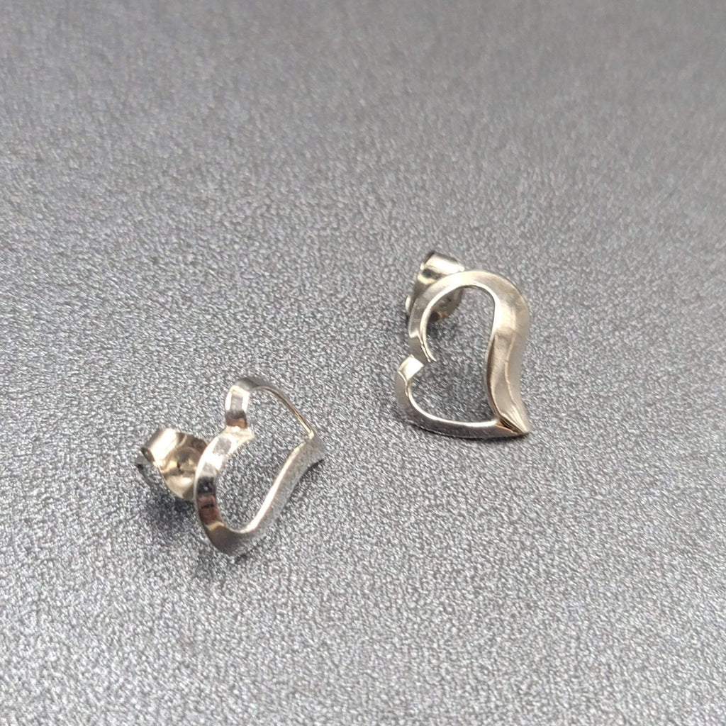Vintage Pierced Earrings Silver tone Open Heart Studs 1/2"