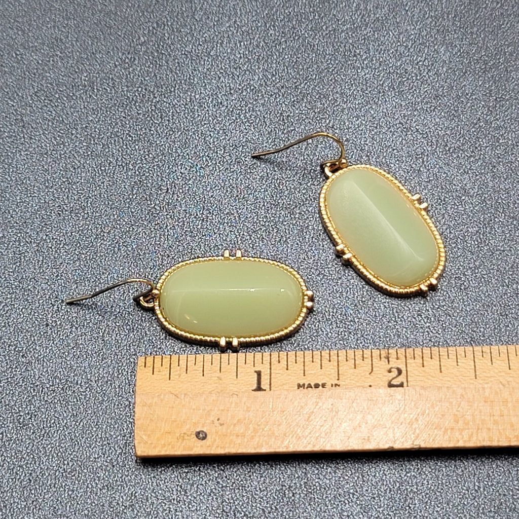 Pierced Earrings Gold tone Acrylic Green Dangle 1.25"