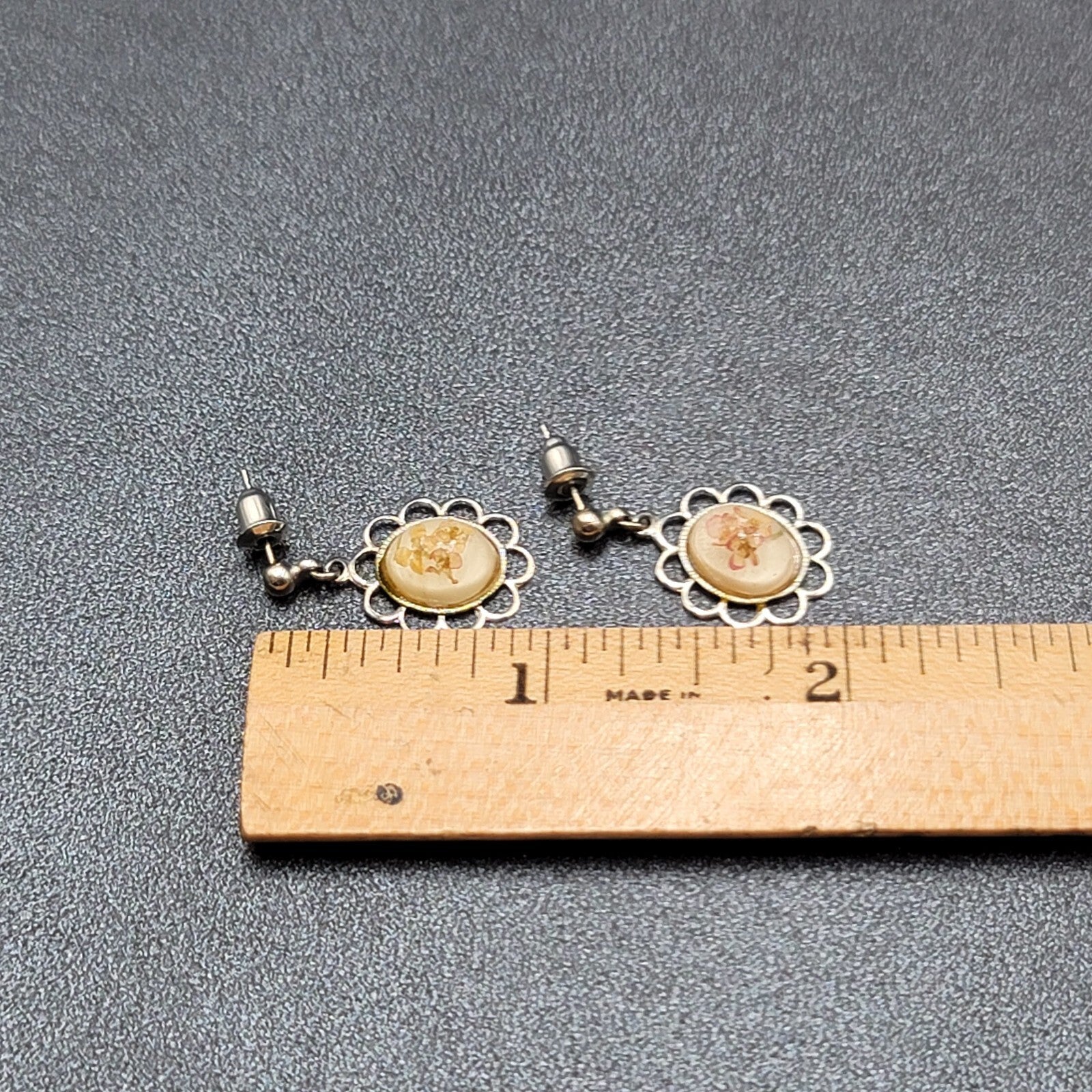 Vintage Real Flower Pierced Earrings Silver tone Dangle 7/8"