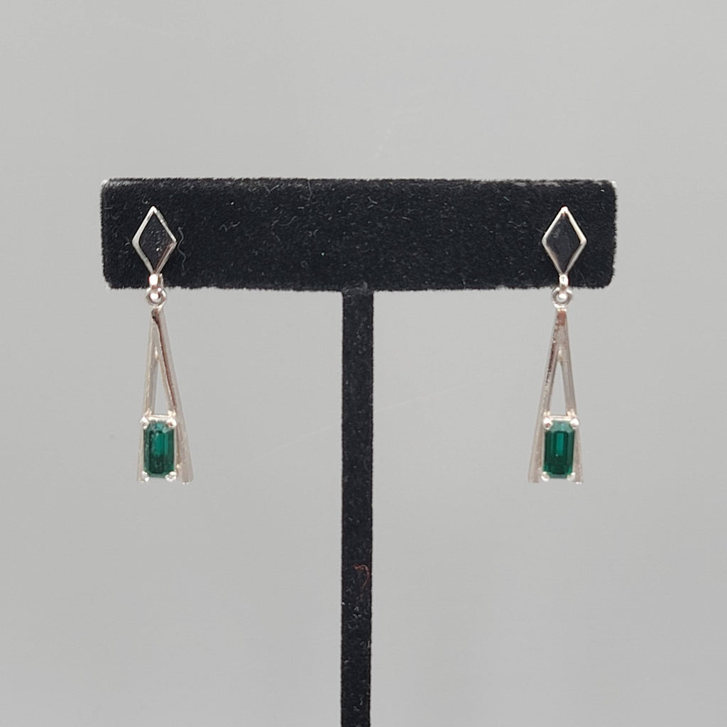 Vintage Avon Pierced Earrings Green Stone Silver tone Dangle  1.5 in