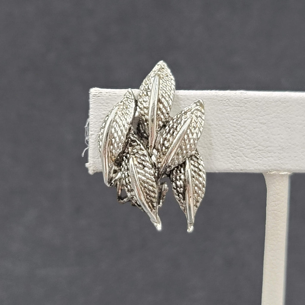 Vintage Clip on Earrings Silver tone 1 1/8" Textured Drop Leaves