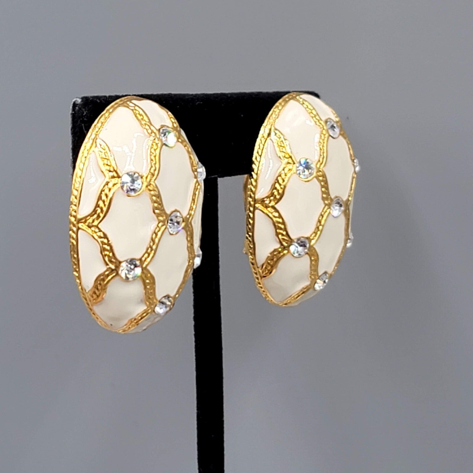 Vintage White Enamel Oval Clip on Earrings Rhinestone Lattice Design 1.5"