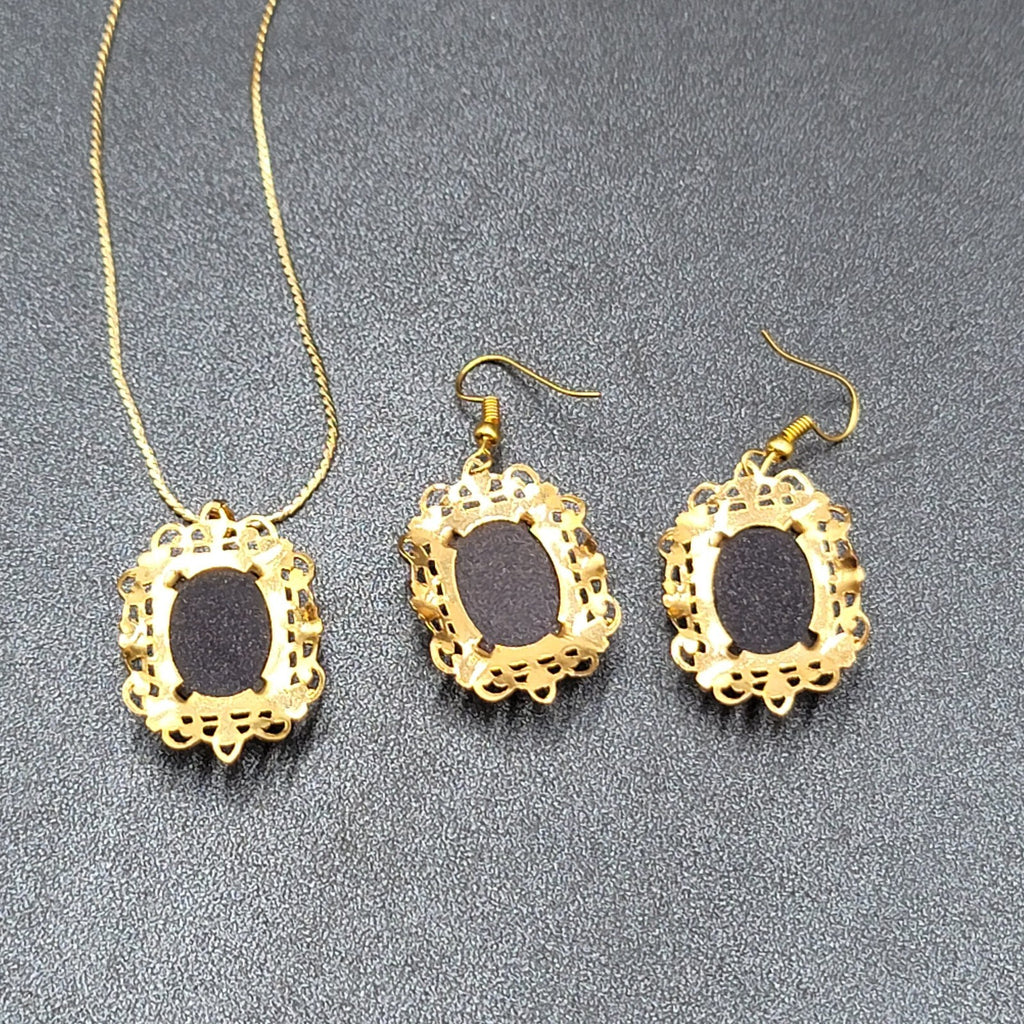 Necklace Earrings Set Gold tone Purple Sandstone Oval 16.5" Chain Earrings 1.25"