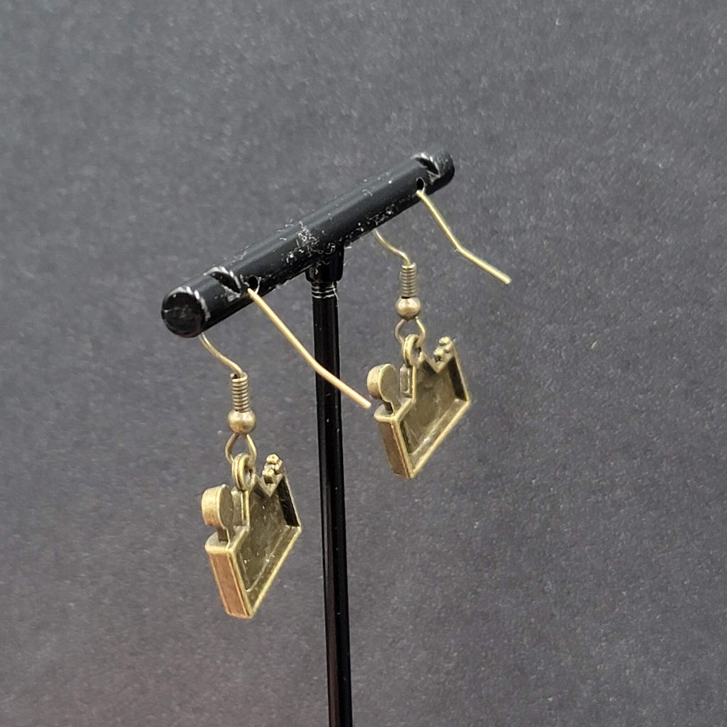 Camera Pierced Earrings Retro Bronze tone Dangle 1/2"