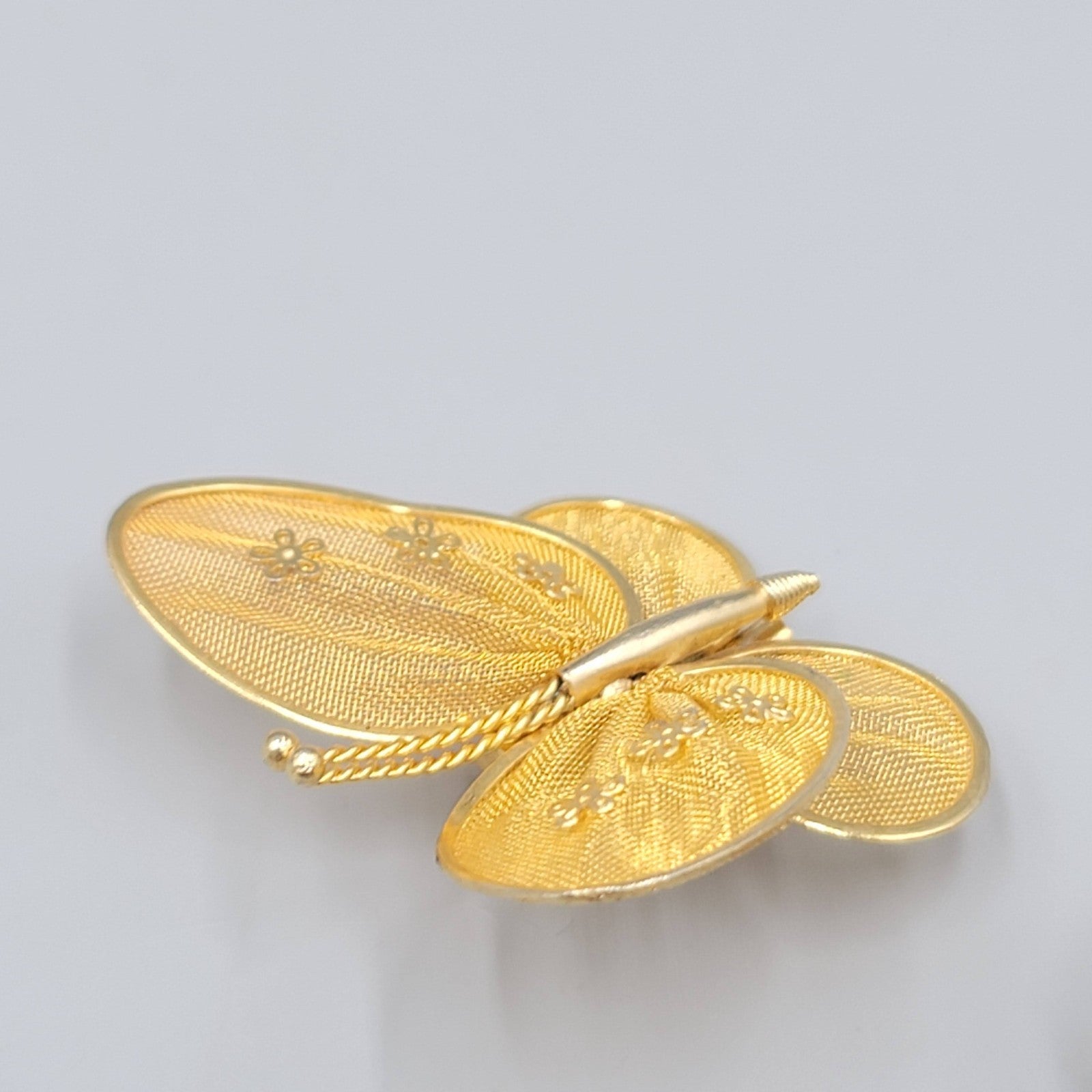 Vintage Brooch Lot of 2 Mesh Flower Butterfly Gold tone Estate Jewelry