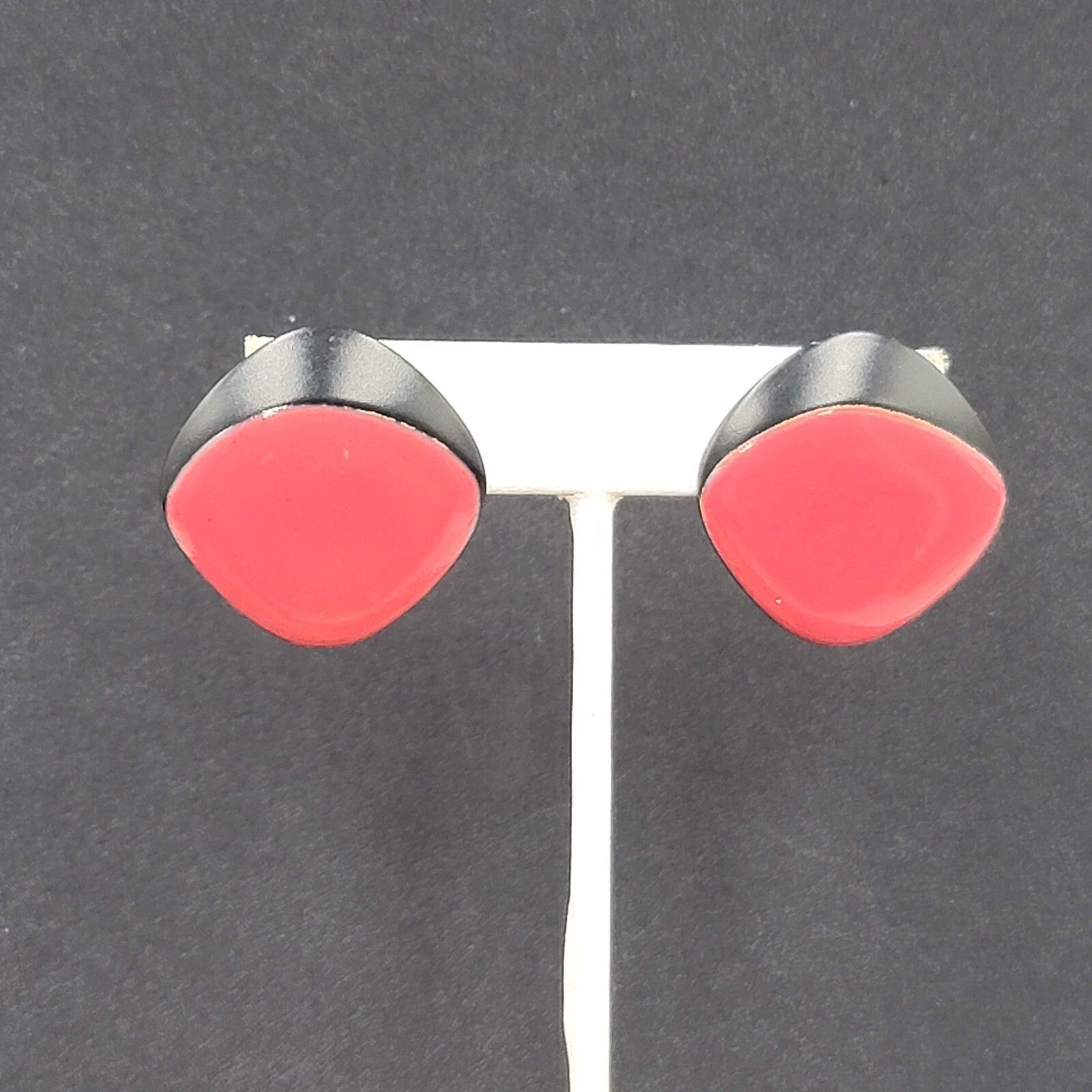 Vintage 1980s Pierced Earrings Black Red Enamel Dangle Geometric 1 1/8"