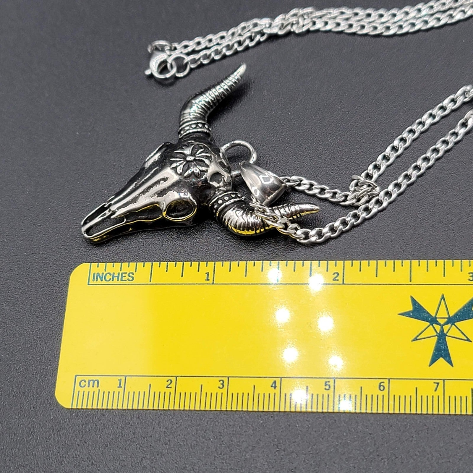 Buffalo Head Skull Stainless Steel Pendant Necklace Silver tone 18"