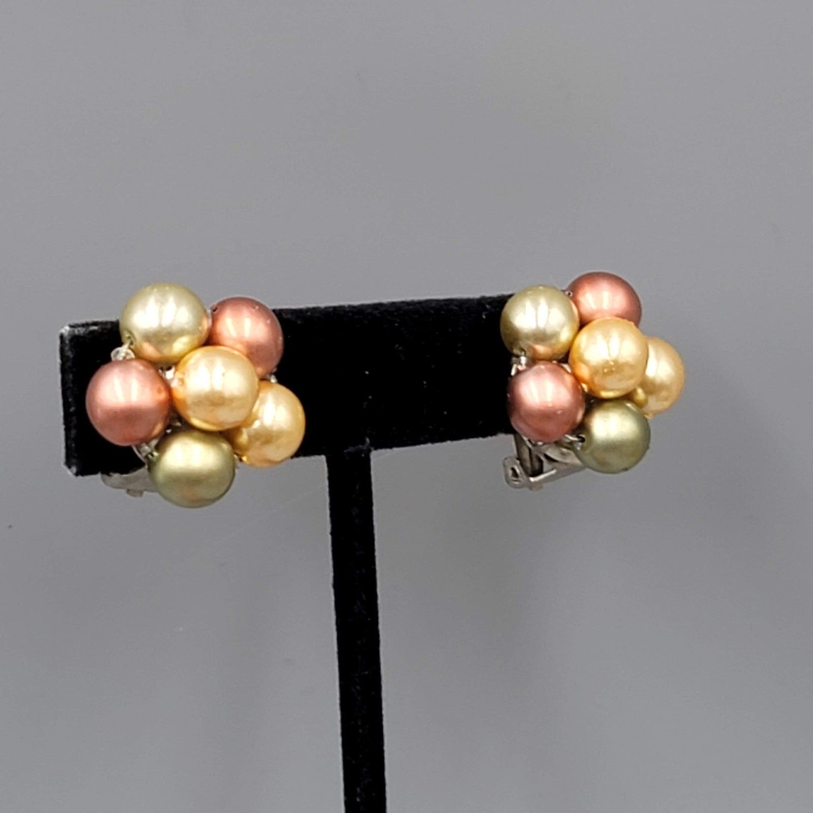 Vintage Cluster Clip on Earrings Green Gold tone Rose Bead 3/4"