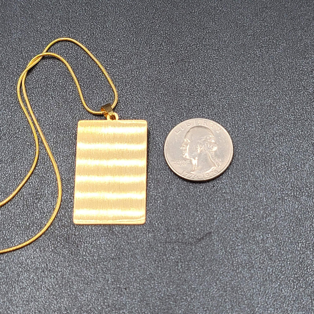 The WORLD Tarot Card Pendant Necklace Major Arcana Gold tone 18”.