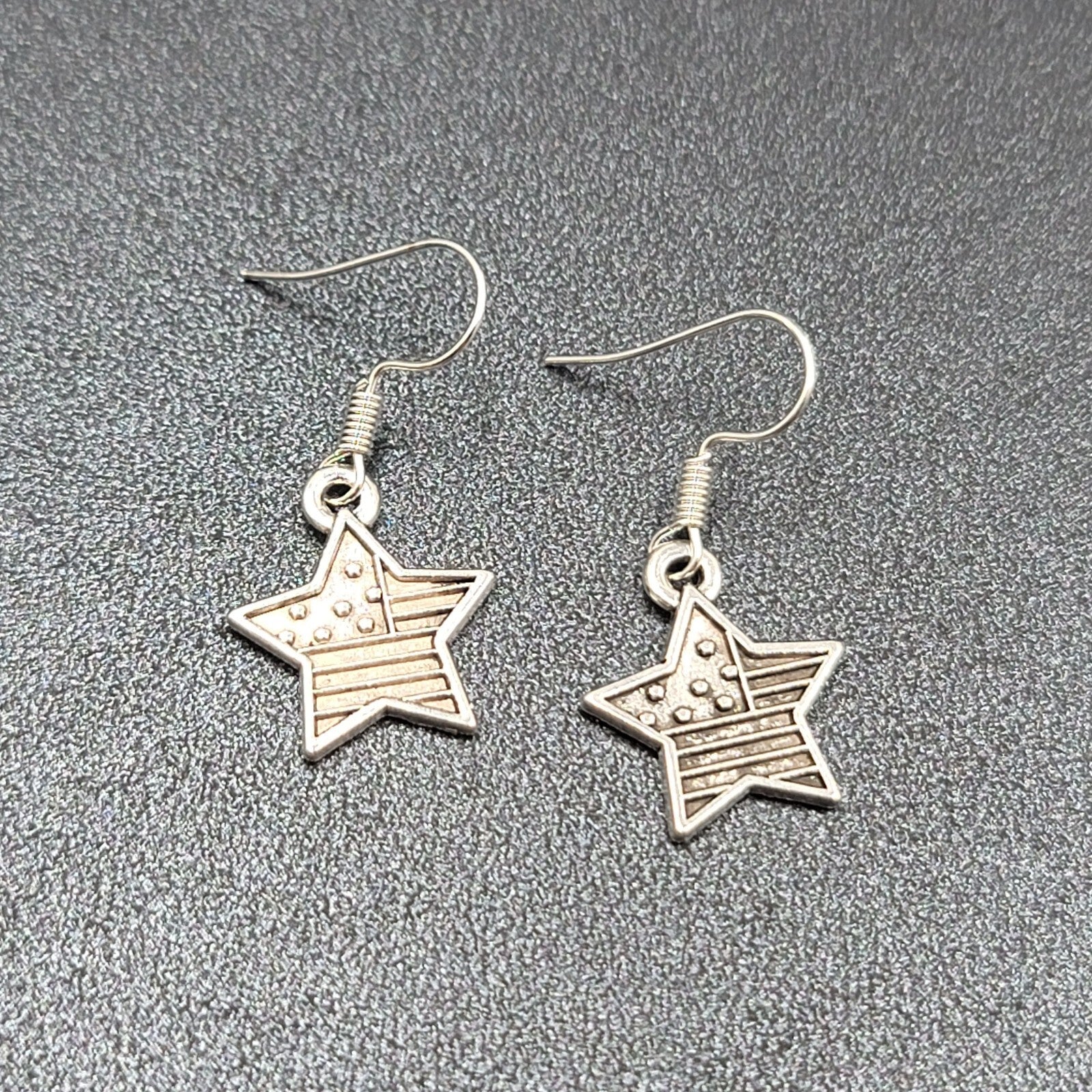Pierced Earrings Silver tone American Flag Star Dangle 3/4"