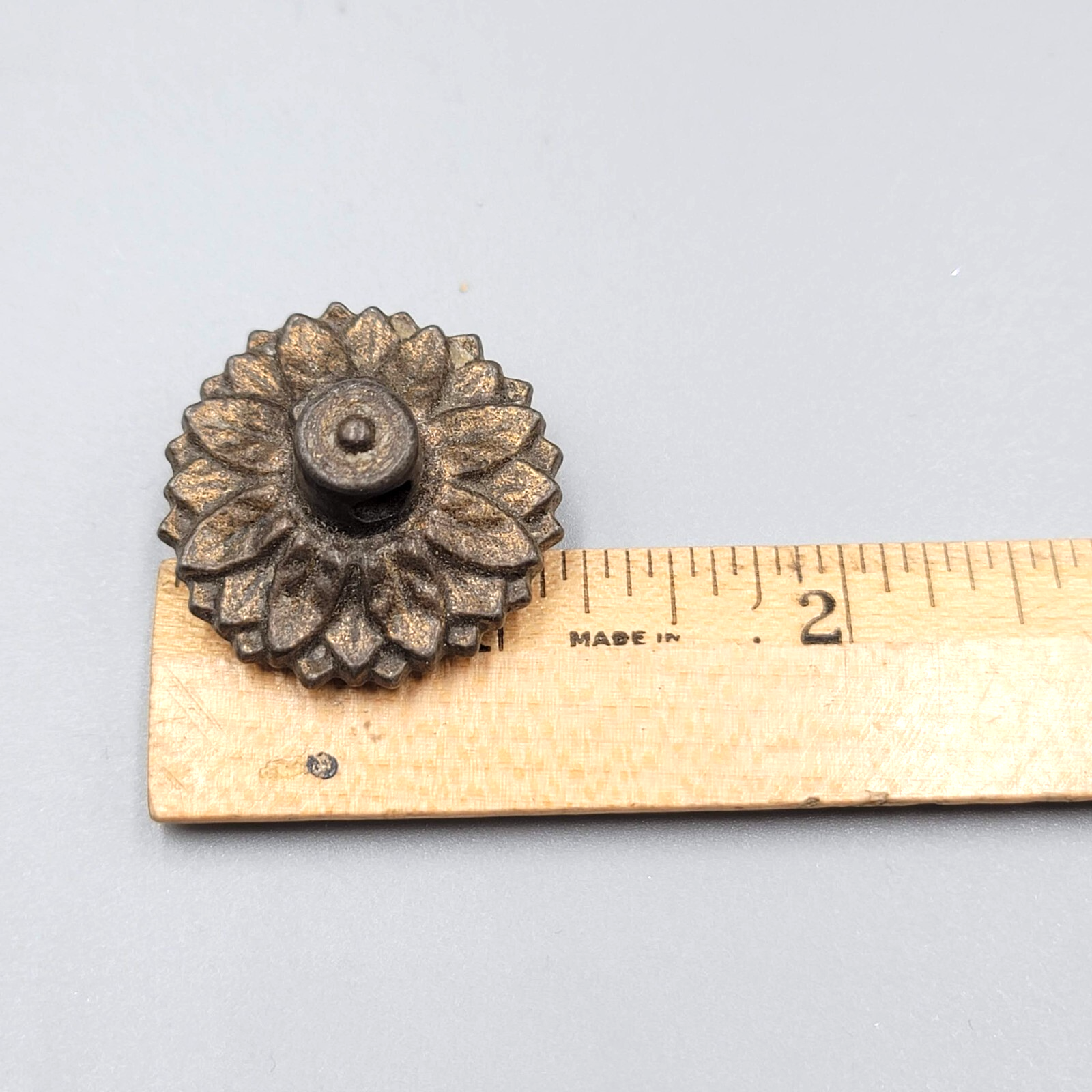 Vtg Sunflower Brass FACE Plates Ornate Bail Pull Replacement Set of 2 - 1 1/8"