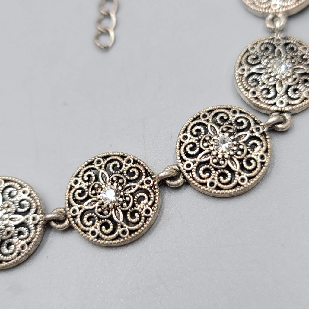 Premier Designs Round Filigree Necklace Crystal Silver tone 16"-18"