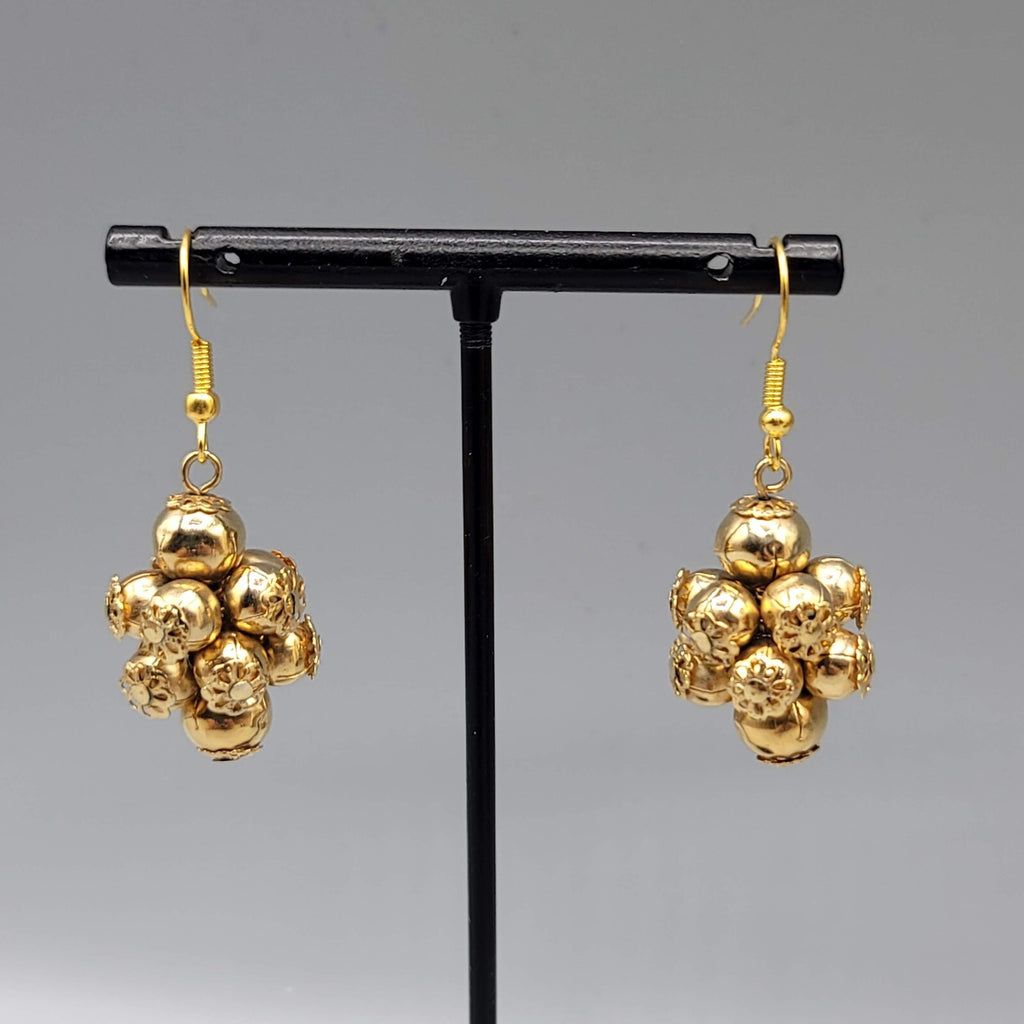 Vintage Pierced Earrings Gold tone Cluster Bead Dangle Holiday 1"