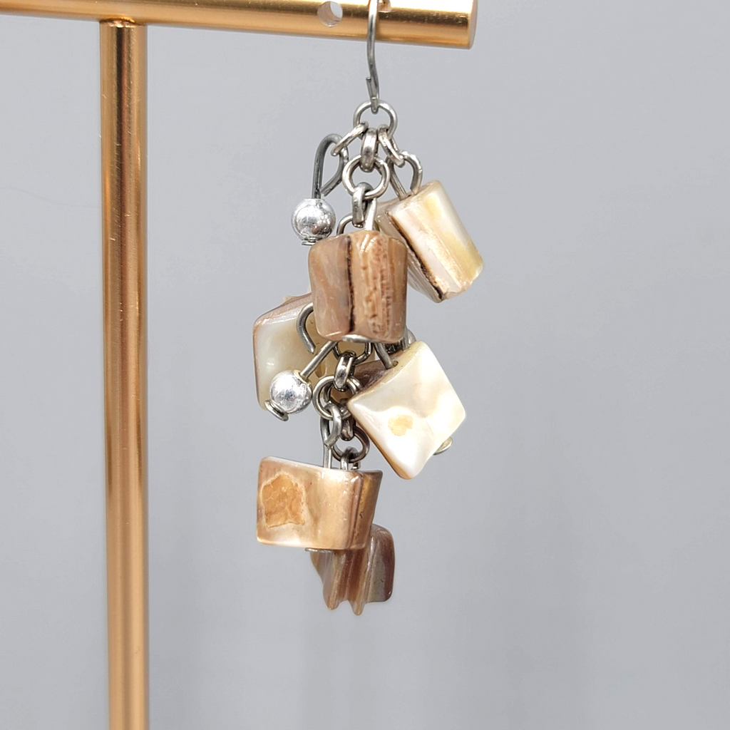 Beige Shell Cluster Pierced Earrings Silver tone Dangle 2 in