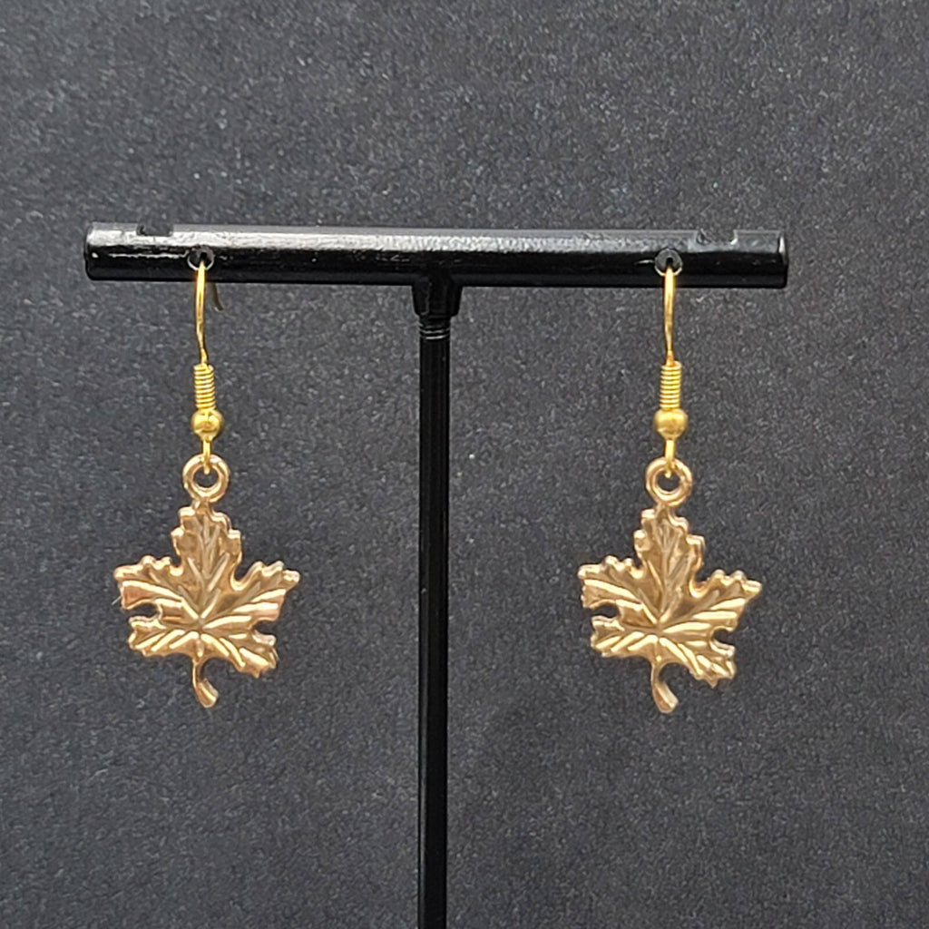 Leaf Pierced Earrings Gold tone Dangle 7/8"