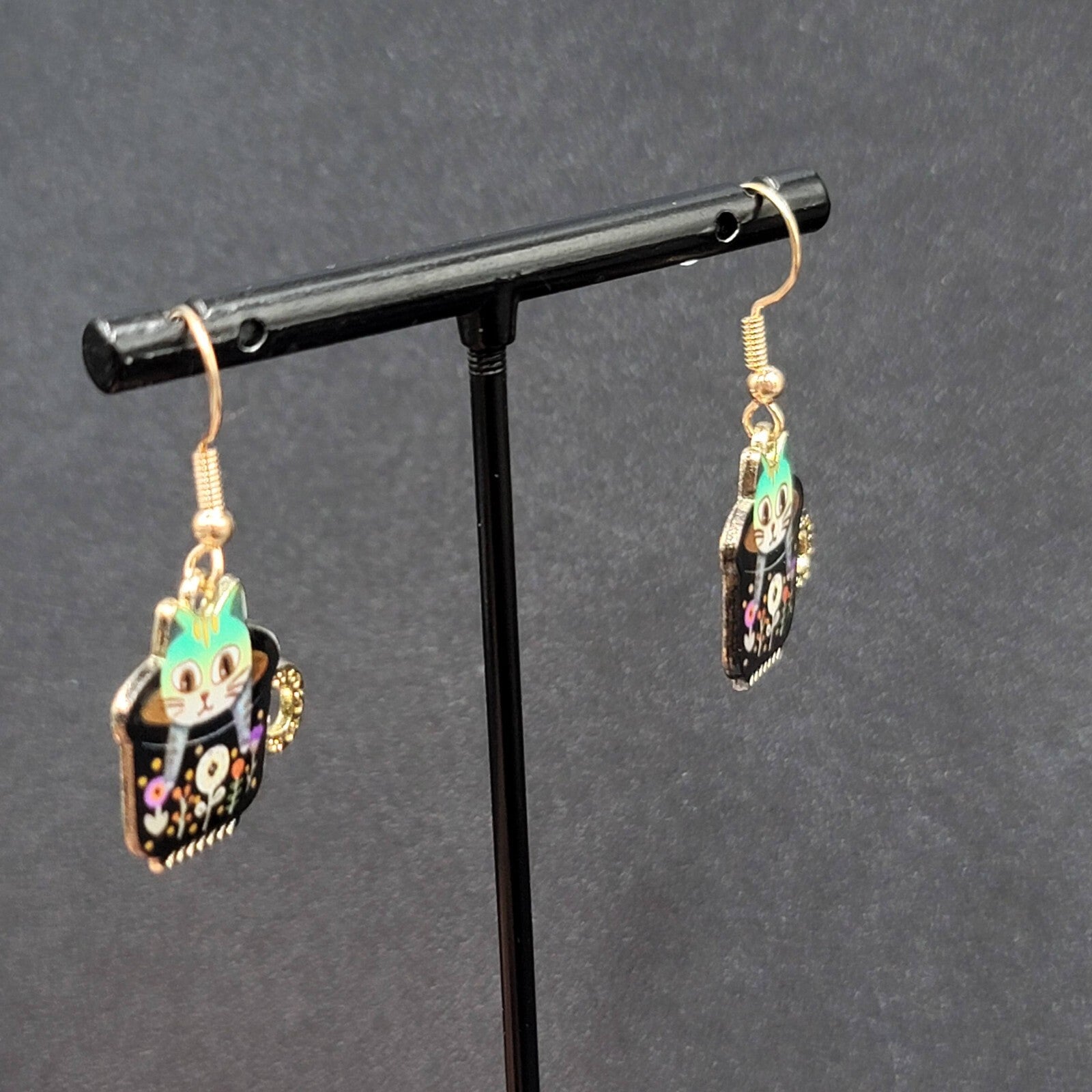 Pierced Earrings Gold tone Enamel Kitty Cat in Tea cup Dangle 3/4"