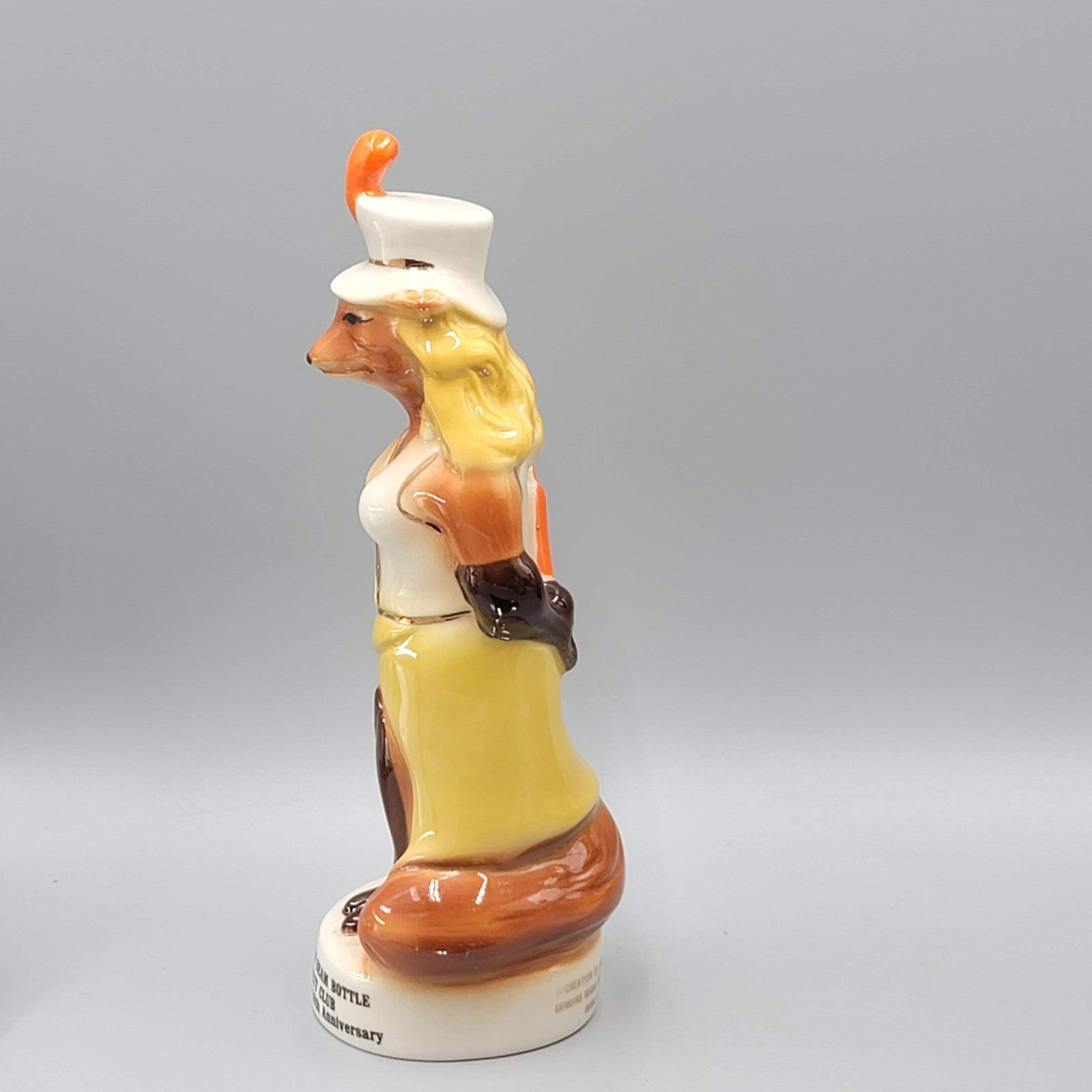 VTG Flint Hills KS Jim Beam Specialty Club Fox Lady Female Paperweight Figure