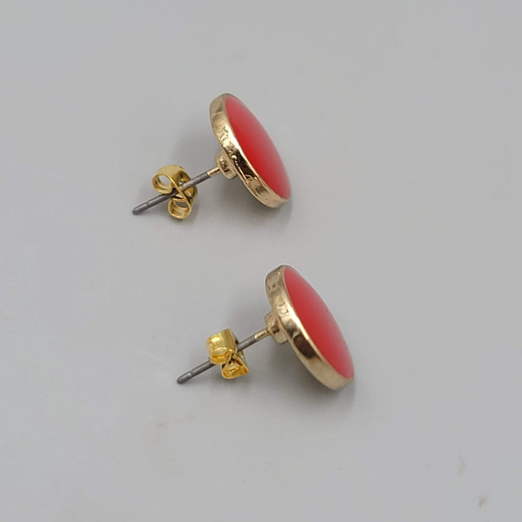 Red Enamel Stud Pierced Earrings Gold Tone Round Ladies Classic Retro Style 1/2"