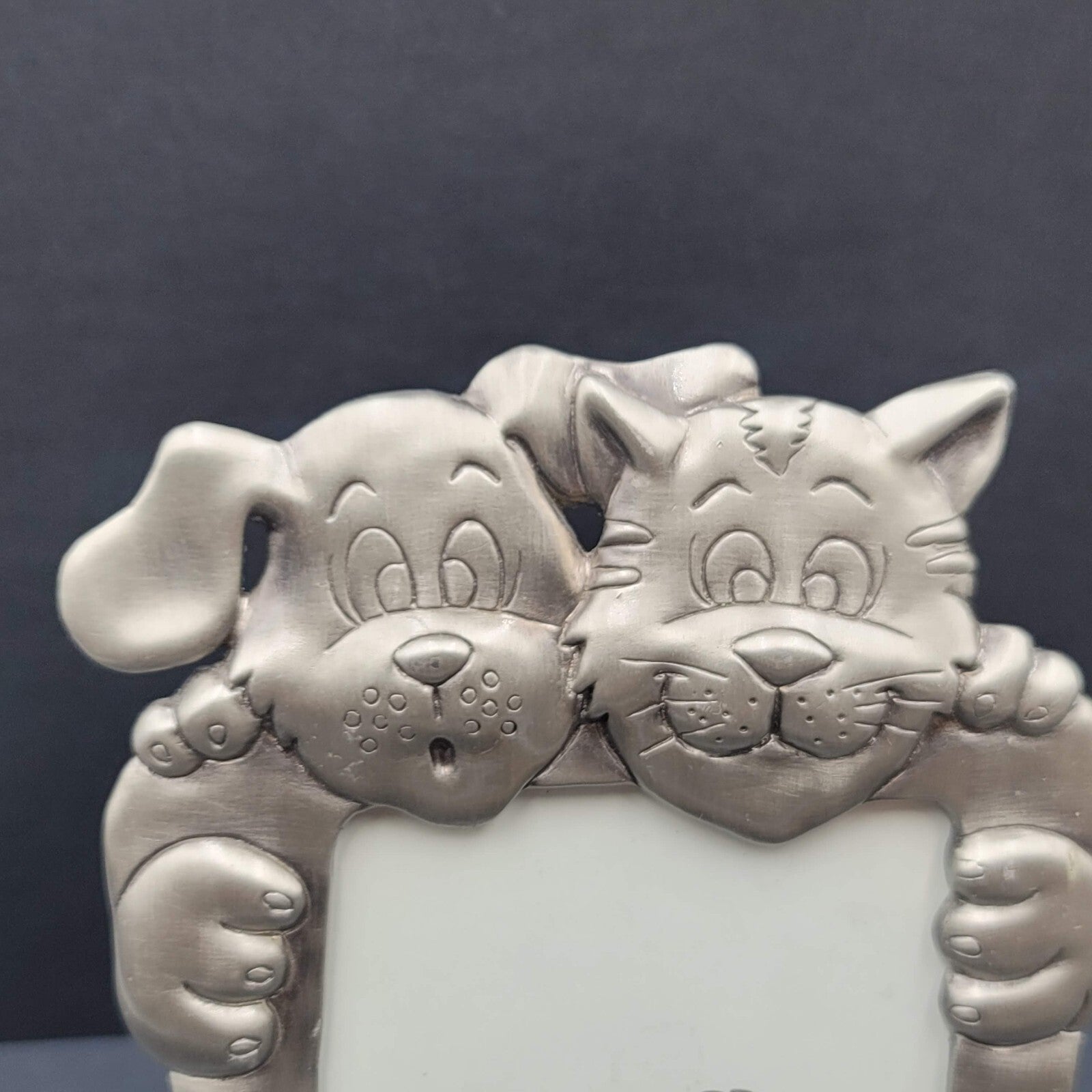 Molded Metal Pet Photo Picture Frame Puppy Dog Kitty Cat 3 1/2" x 5"