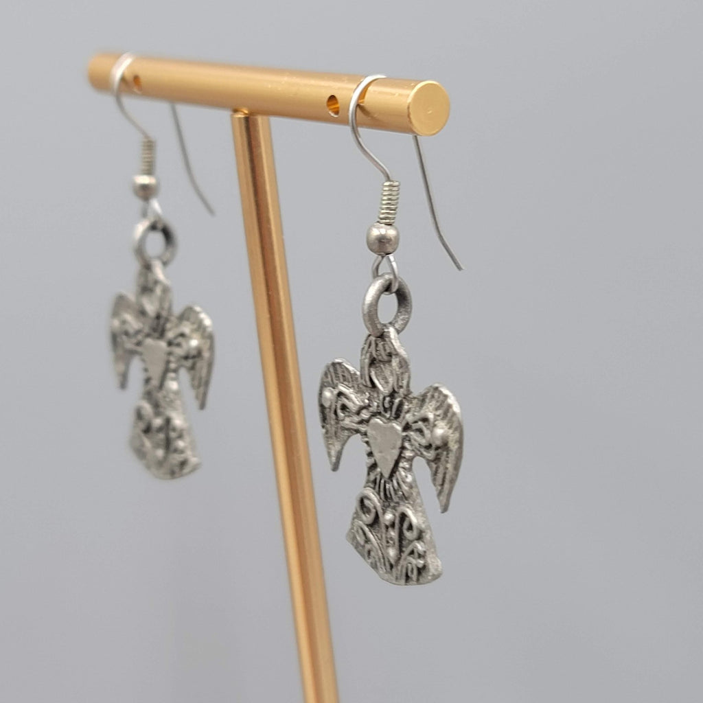 Vintage Angel Heart Pierced Earrings Pewter Silver tone Dangle  1.25 in