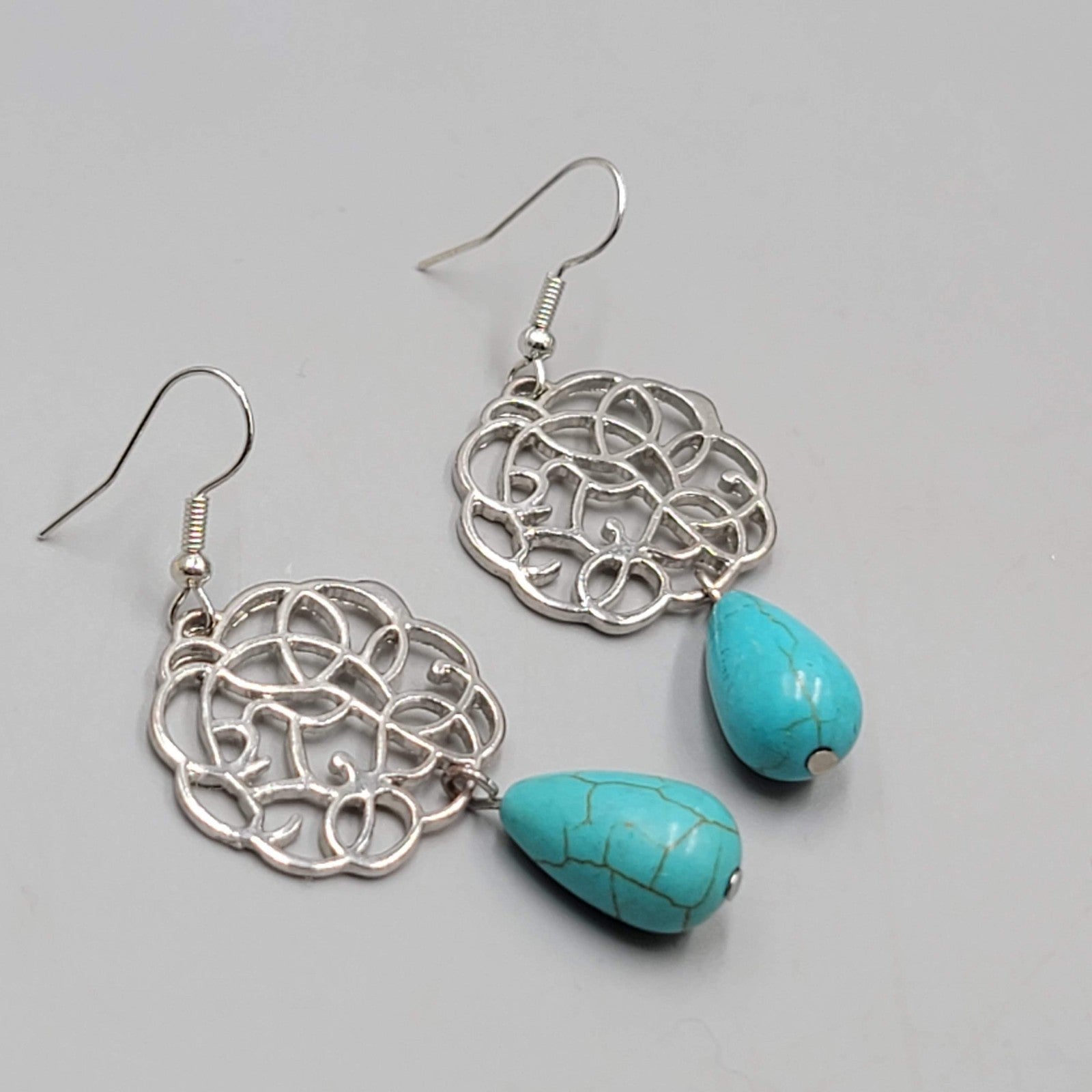 Silver tone Dangle Pierced Earrings Blue Howlite Teadrop 1 5/8"
