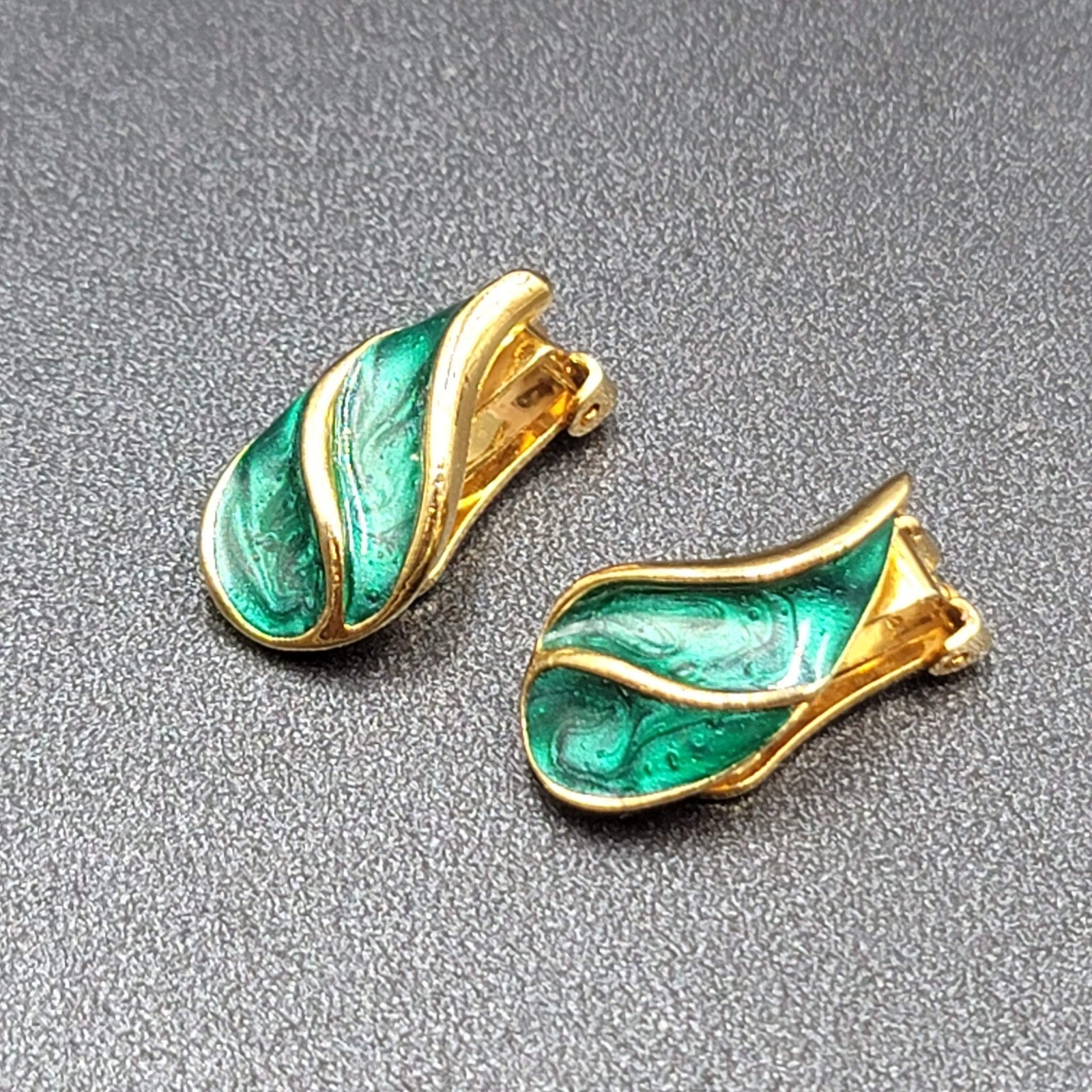 Vintage Clip on Earrings Gold tone Emerald Green Swirl Enamel Climbers 1"