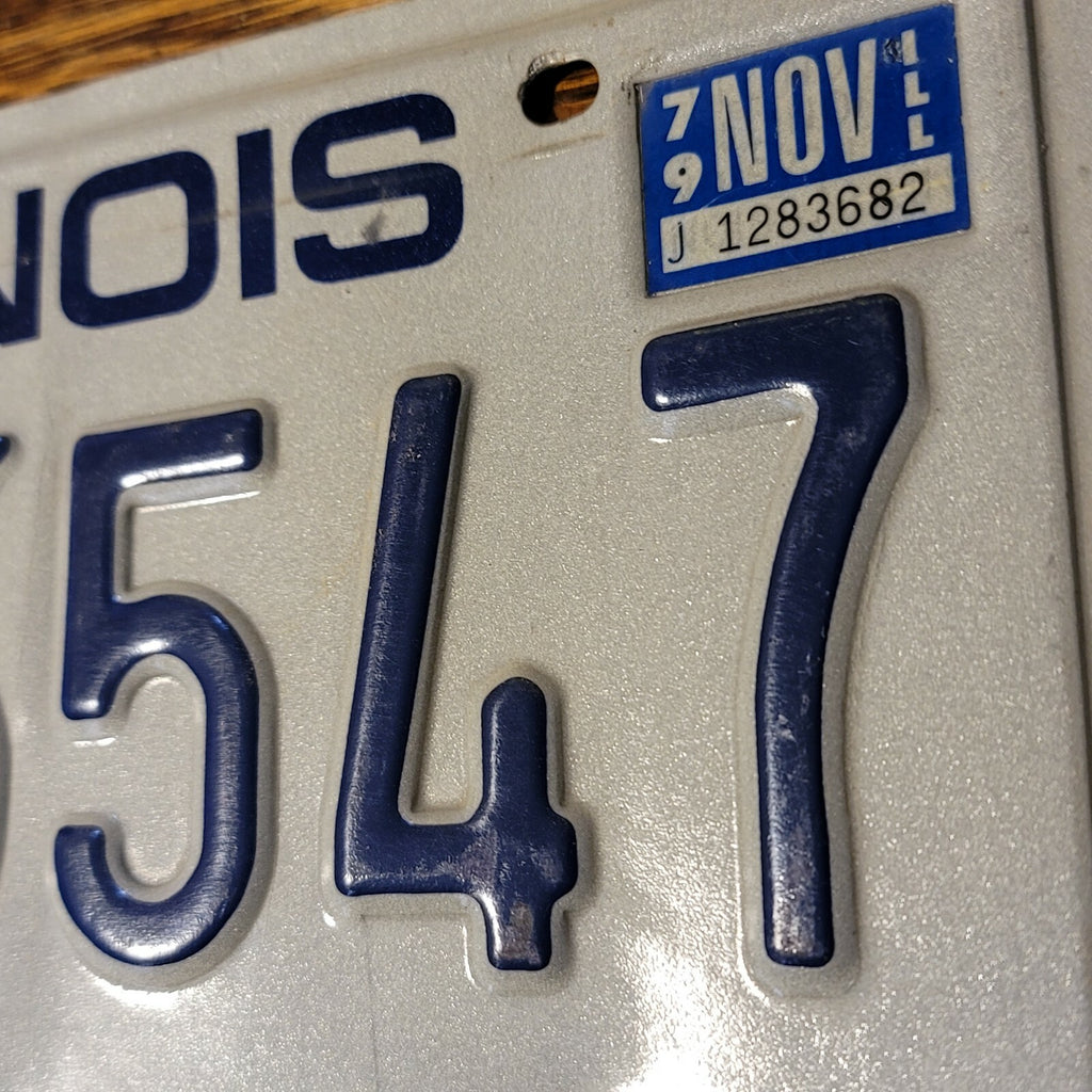 License Plate ILLINOIS RD 6547 Land of Lincoln Vintage Blue & White