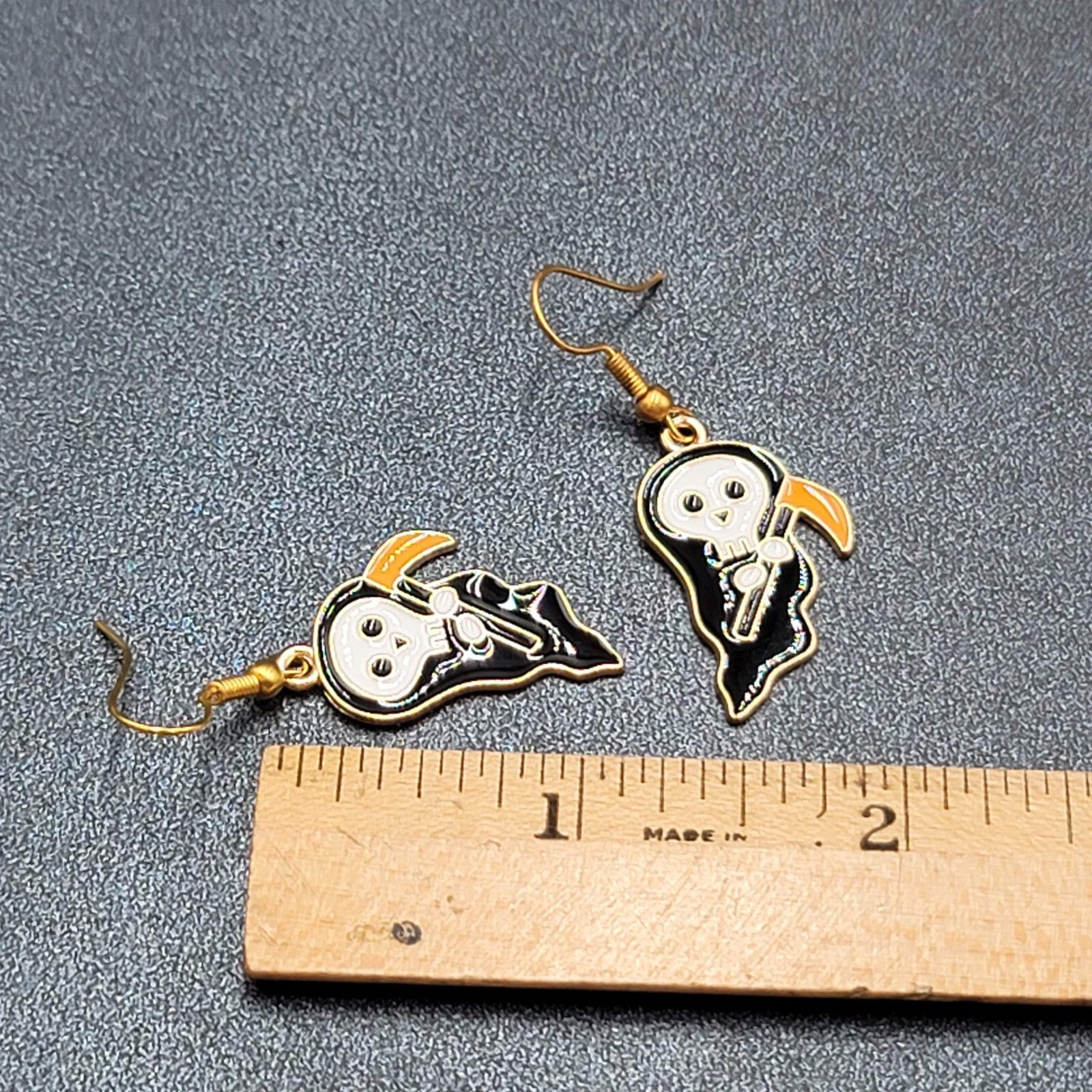 Halloween Grim Reaper Pierced Earrings Gold tone Enamel Dangle 1 1/8"