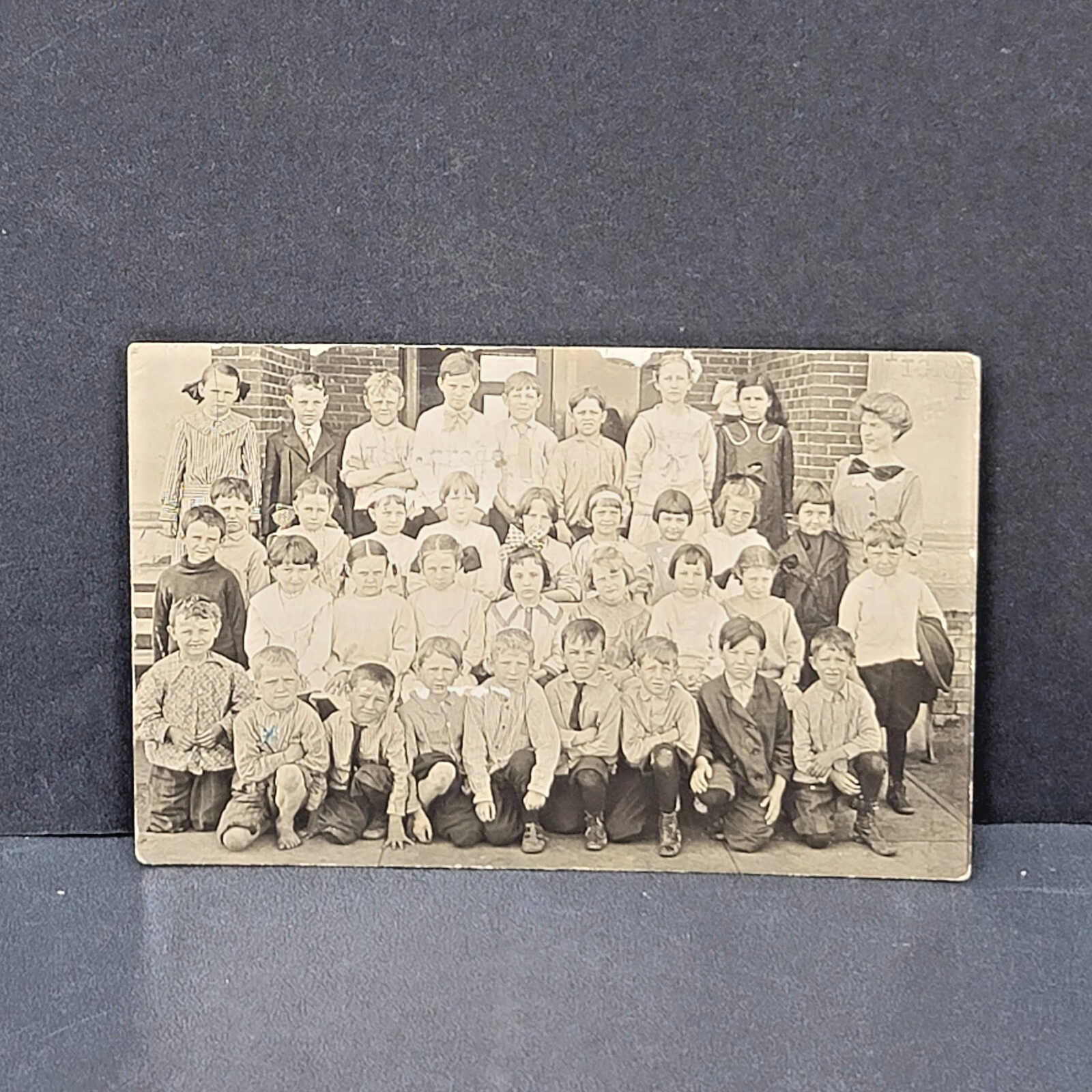 Antique RPPC Photo Postcard Kids Boys Girls School First GradeClass Photo 1911