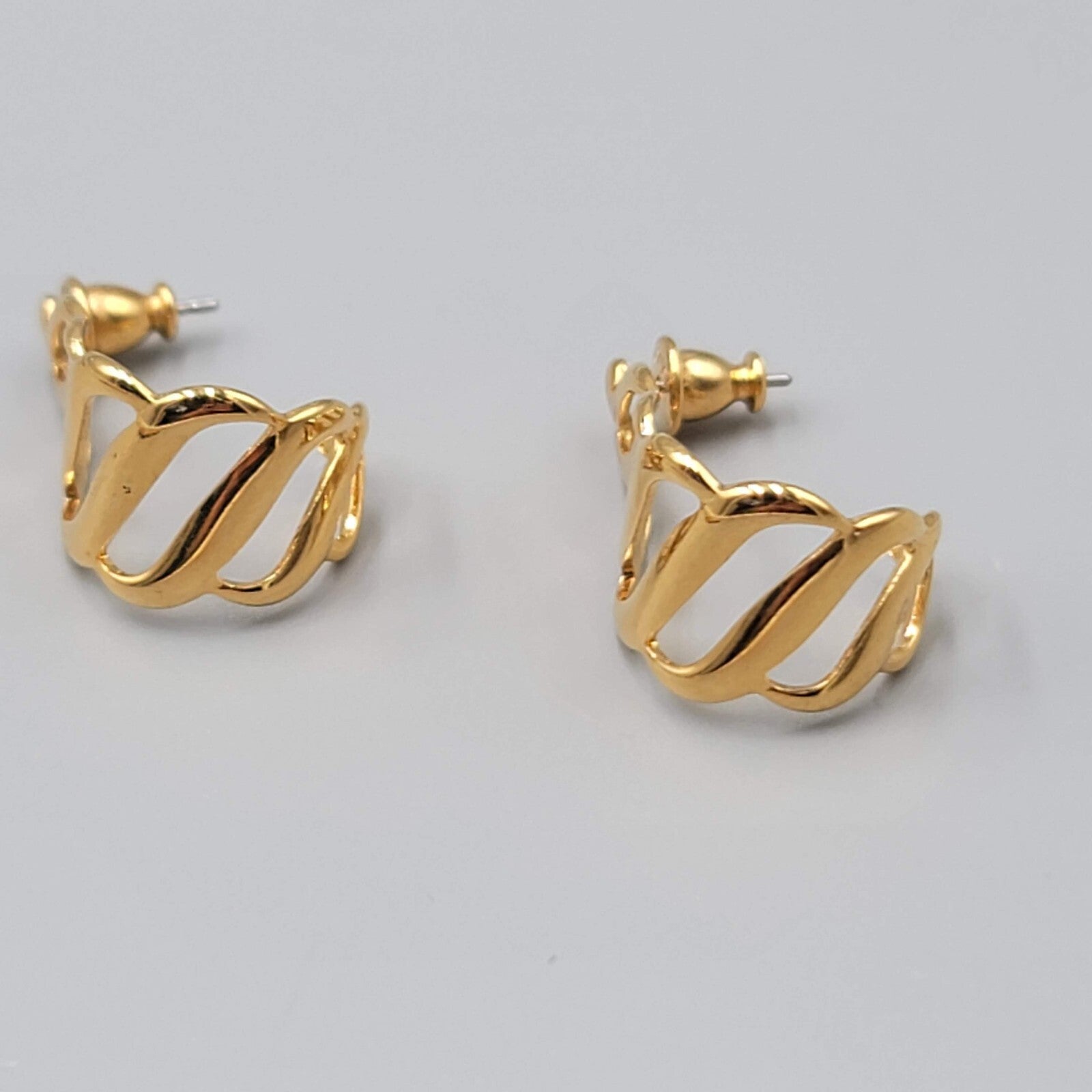 Vintage MONET Pierced Earrings Yellow Gold Plated Open Work Teardrop 1"