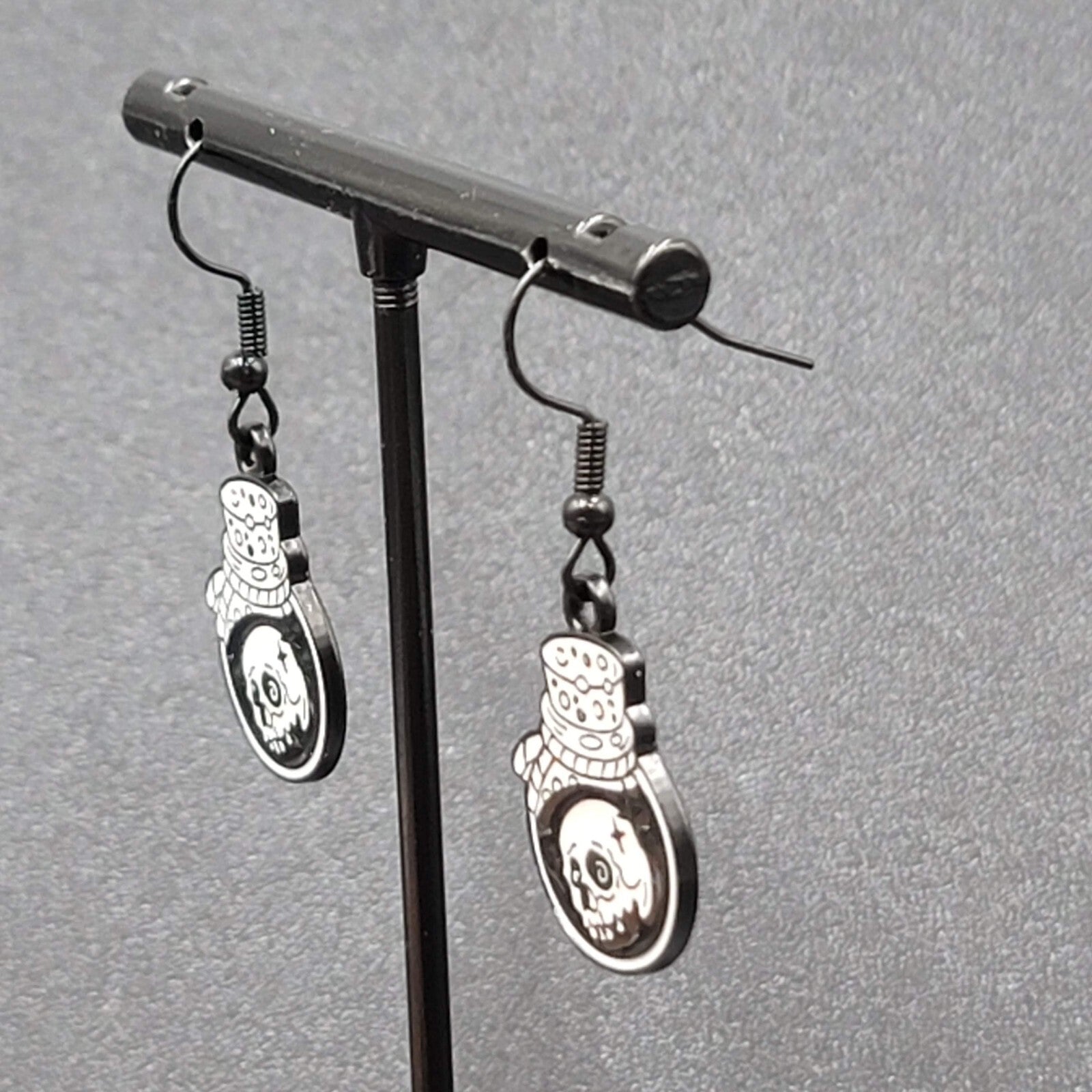 Poison Skull in Jar Pierced Earrings Black White Enamel Dangle Halloween 7/8" 