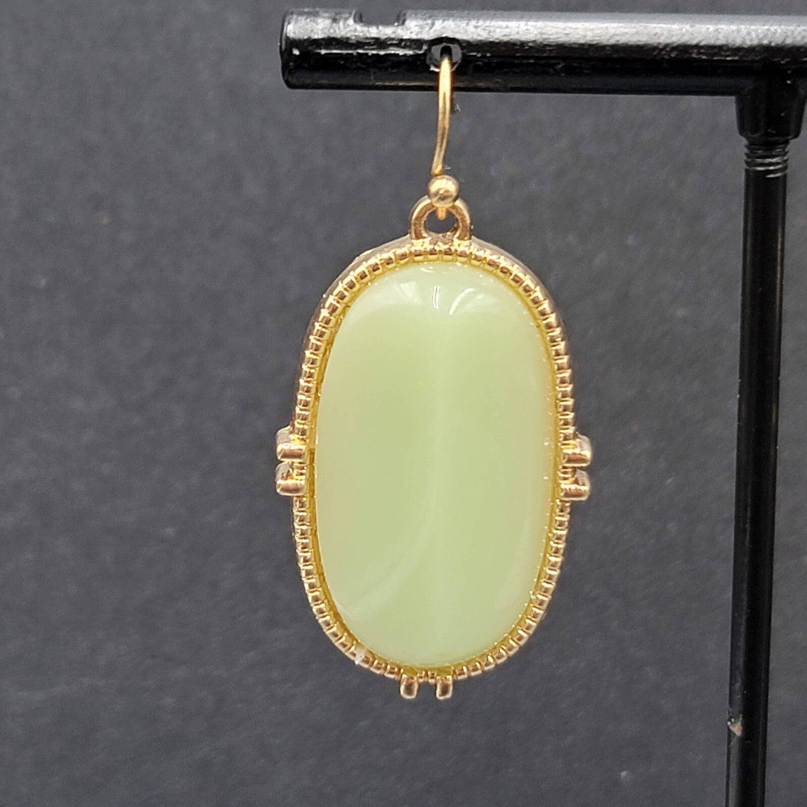 Pierced Earrings Gold tone Acrylic Green Dangle 1.25"