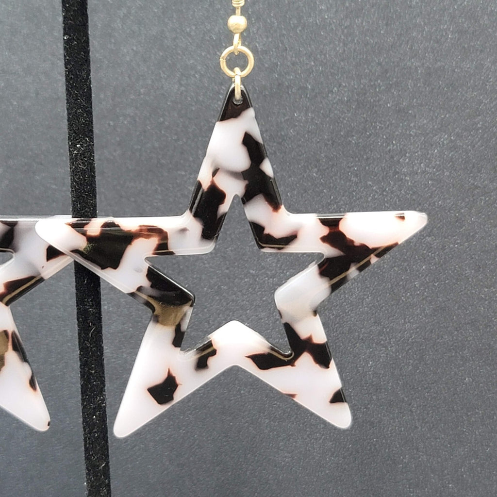 Pierced Earrings Gray Black Resin Large Open Star Dangle 2.5"
