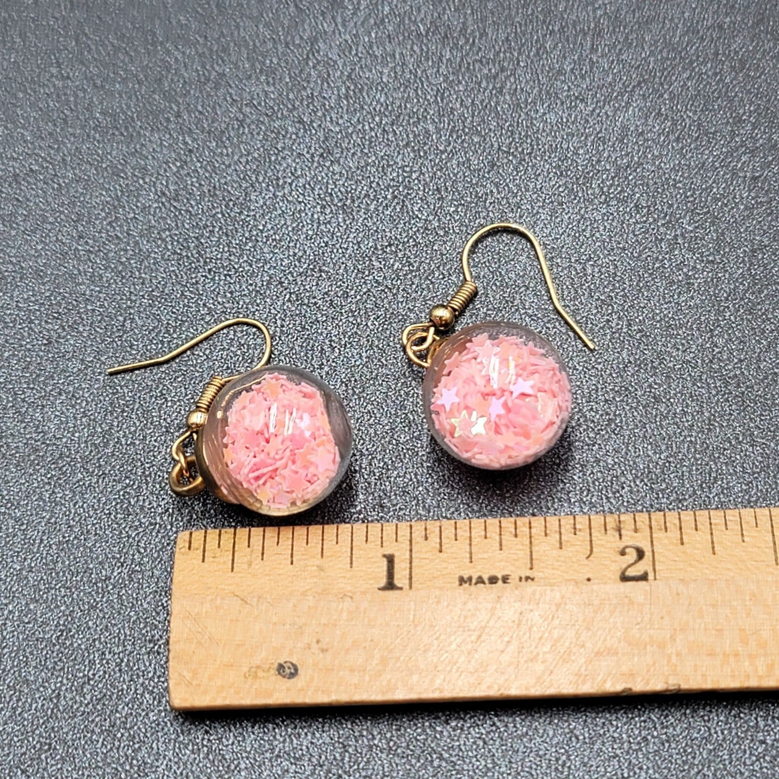 Pierced Earrings Silver tone Pink Star Confetti Glass Dangle 3/4"