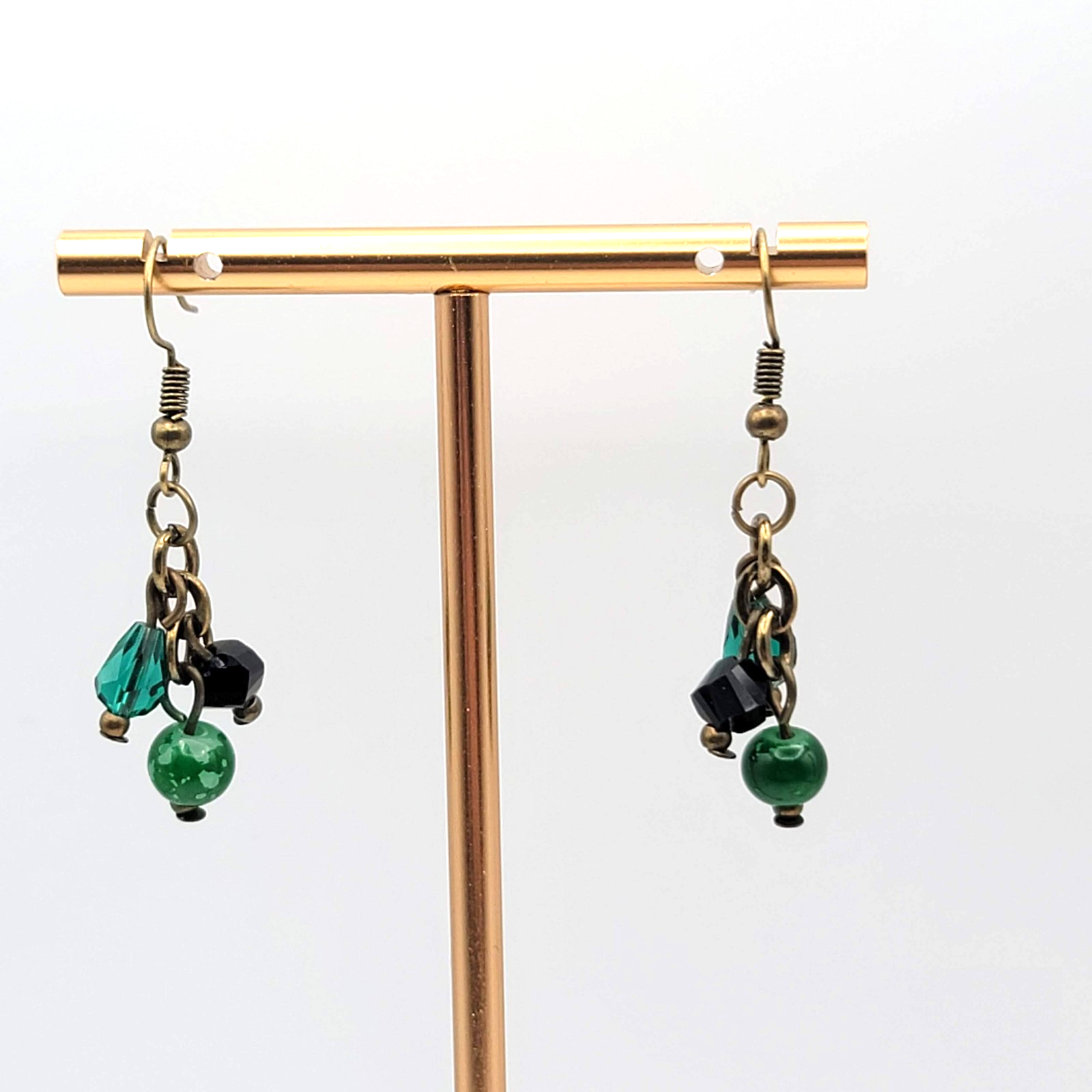 Green Black Glass Bead Pierced Earrings Bronze tone Dangle 1 in