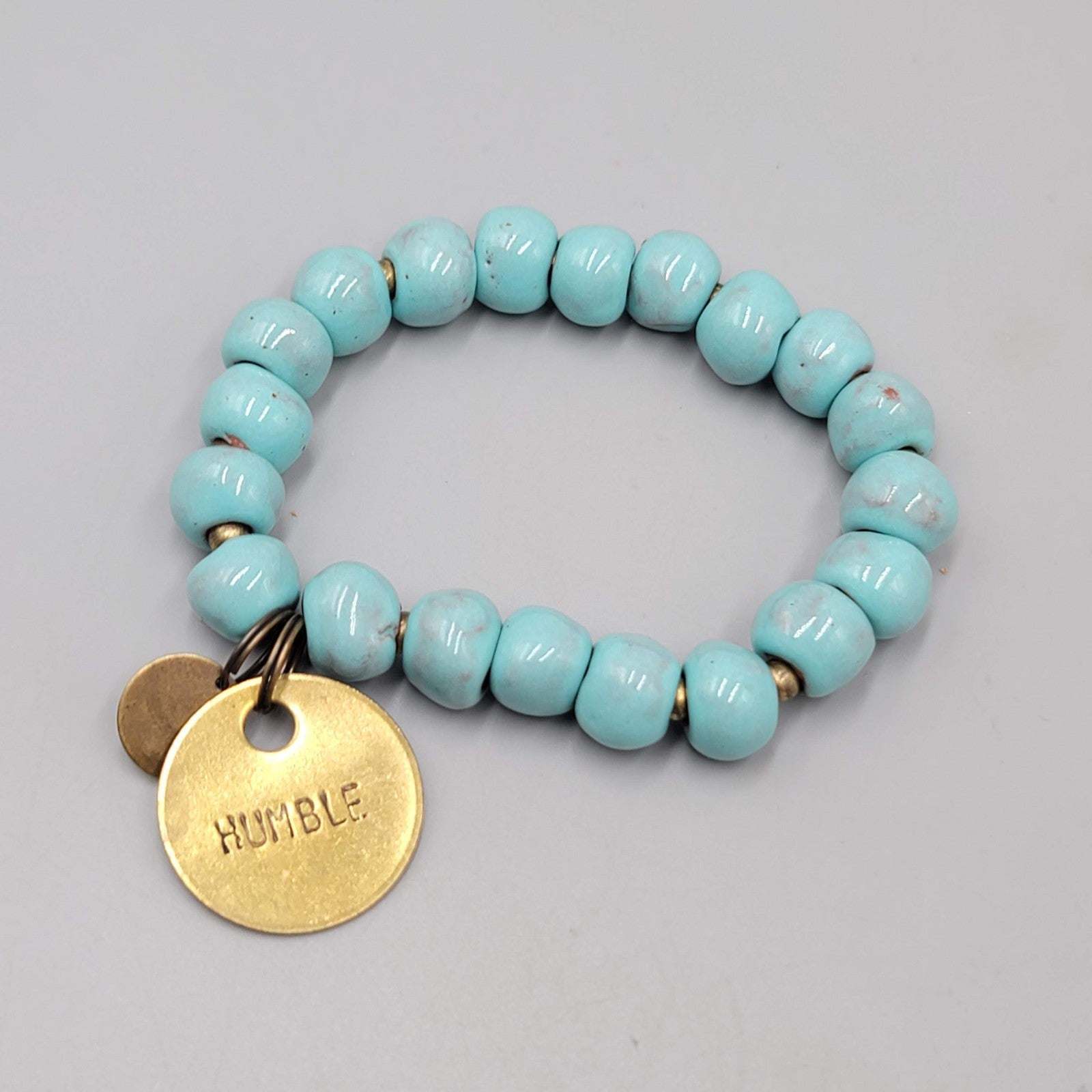 Signed Blue Pottery Blue Bracelet Brass HUMBLE Charm 6.5" Elastic Stretch