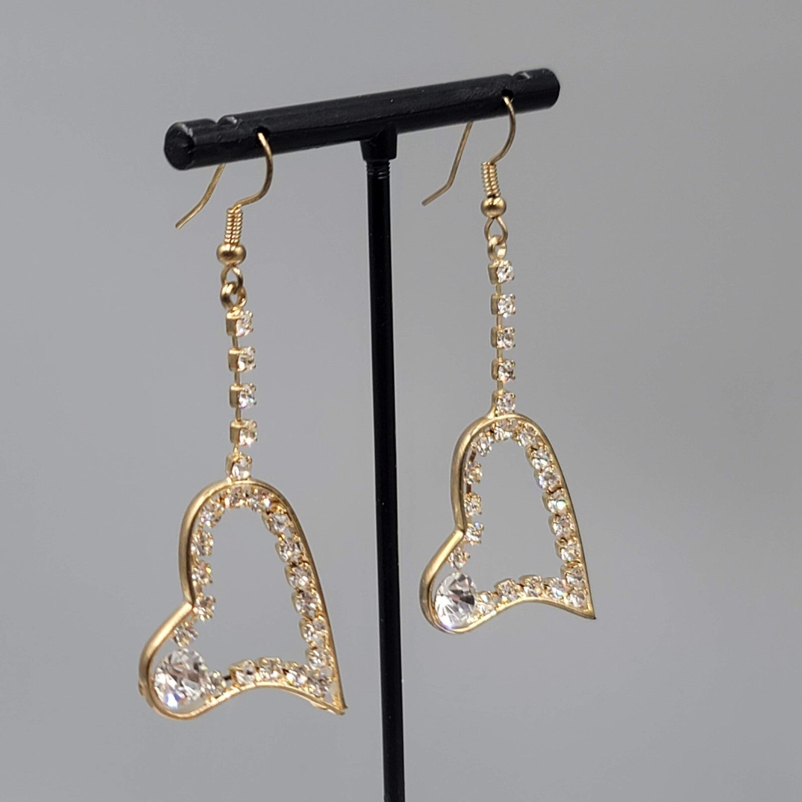 Dangle Heart Pierced Earrings Gold tone Rhinestone 2"