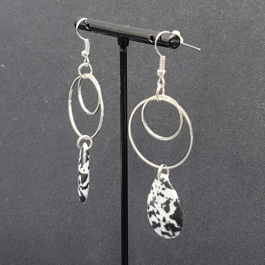 Pierced Earrings Silver tone Black Speckle Stone Teardrop Dangle 2.25"