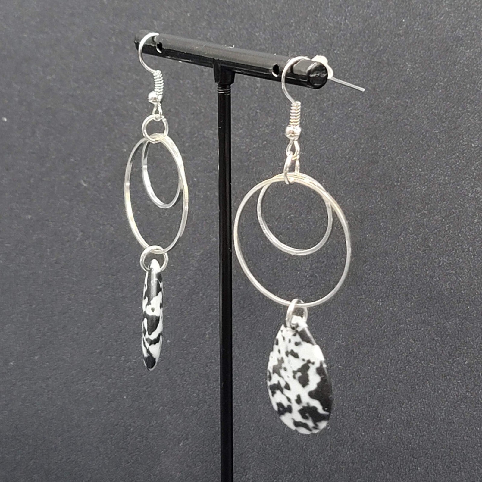 Pierced Earrings Silver tone Black Speckle Stone Teardrop Dangle 2.25"