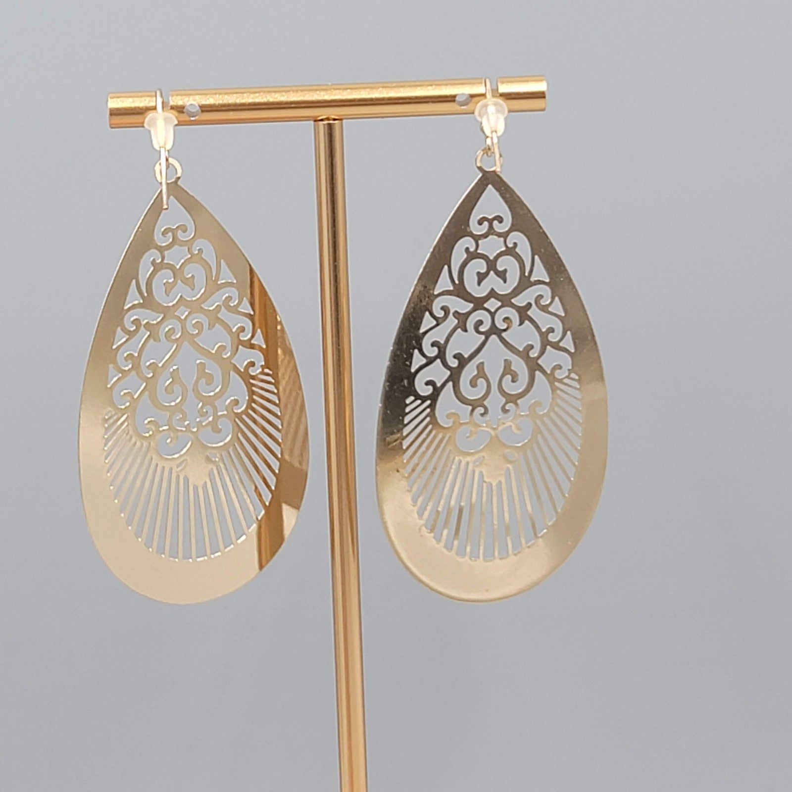 Large Gold tone Teardrop Pierced Earrings Open Work Dangle Thin 2.5"