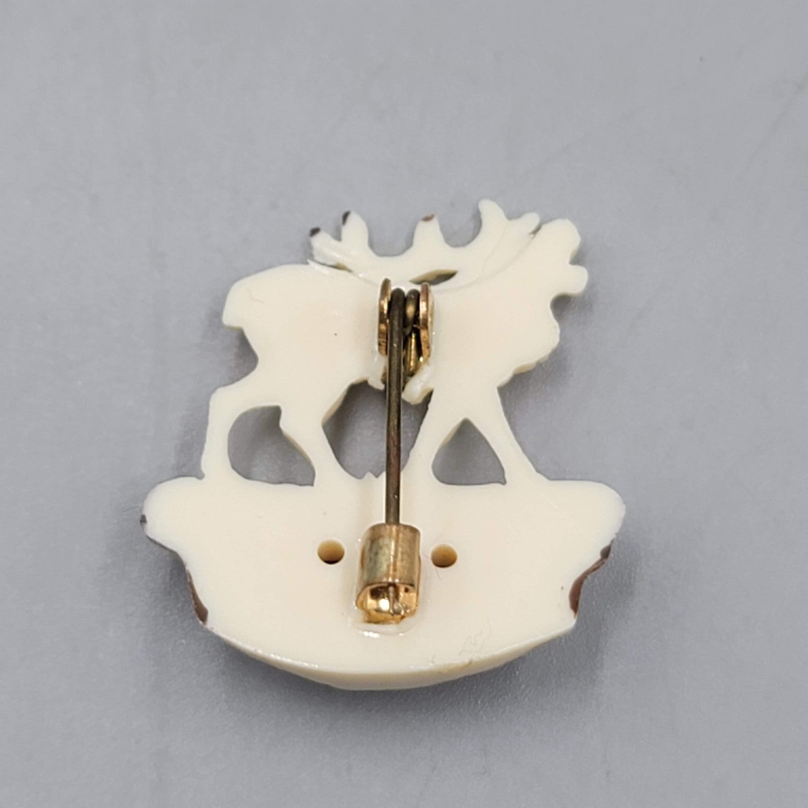 Vintage Elk Pinback Souvenir Lapel Pin for Jacket Hat Left Facing 1 1/8 in