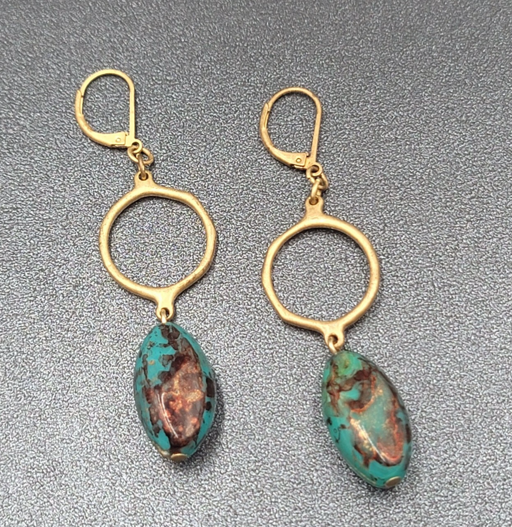 Pierced Earrings Gold tone Acrylic Faux Stone Bead Dangle 2"