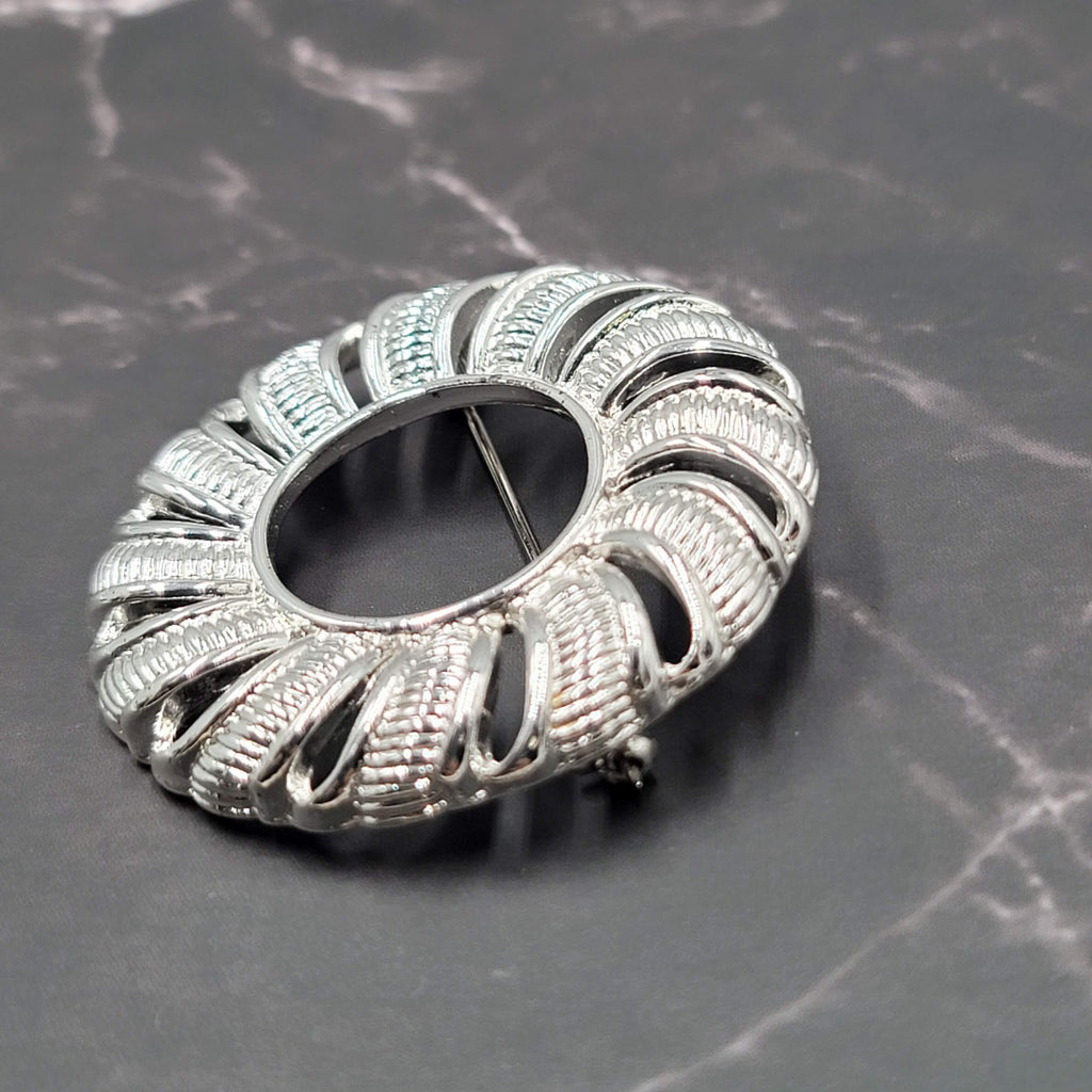 Vintage Napier Wreath Brooch Silver Plated 1 5/8"