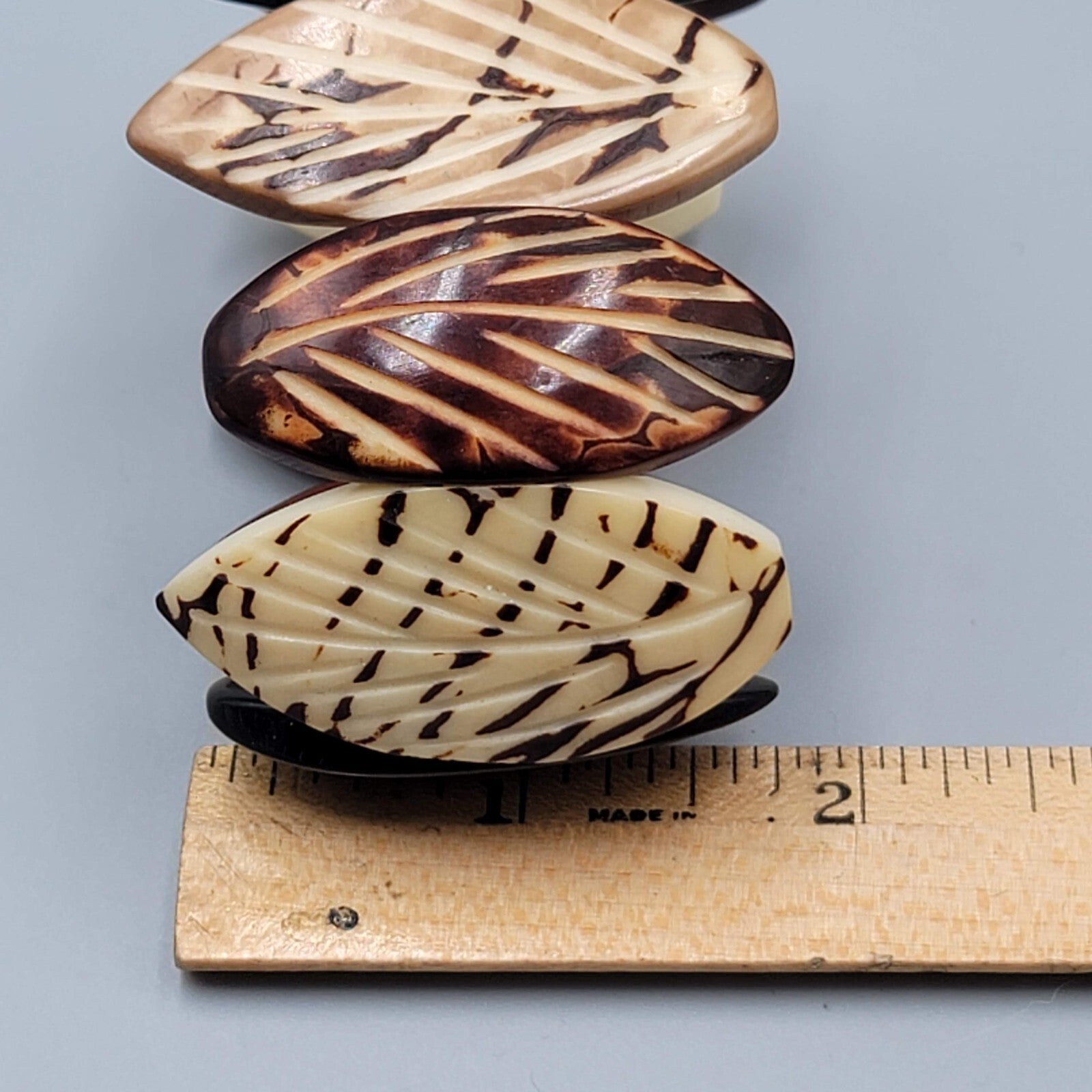 Carved Resin Stretch Bracelet Brown Cream Leaf Design 7 in x 1.75 wide