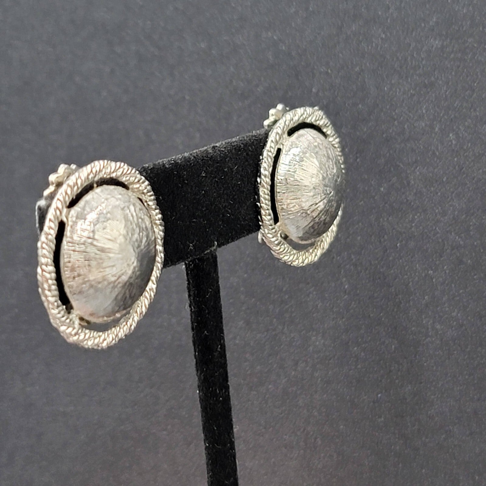 Vintage Clip on Earrings Textured Dome Silver tone 1"