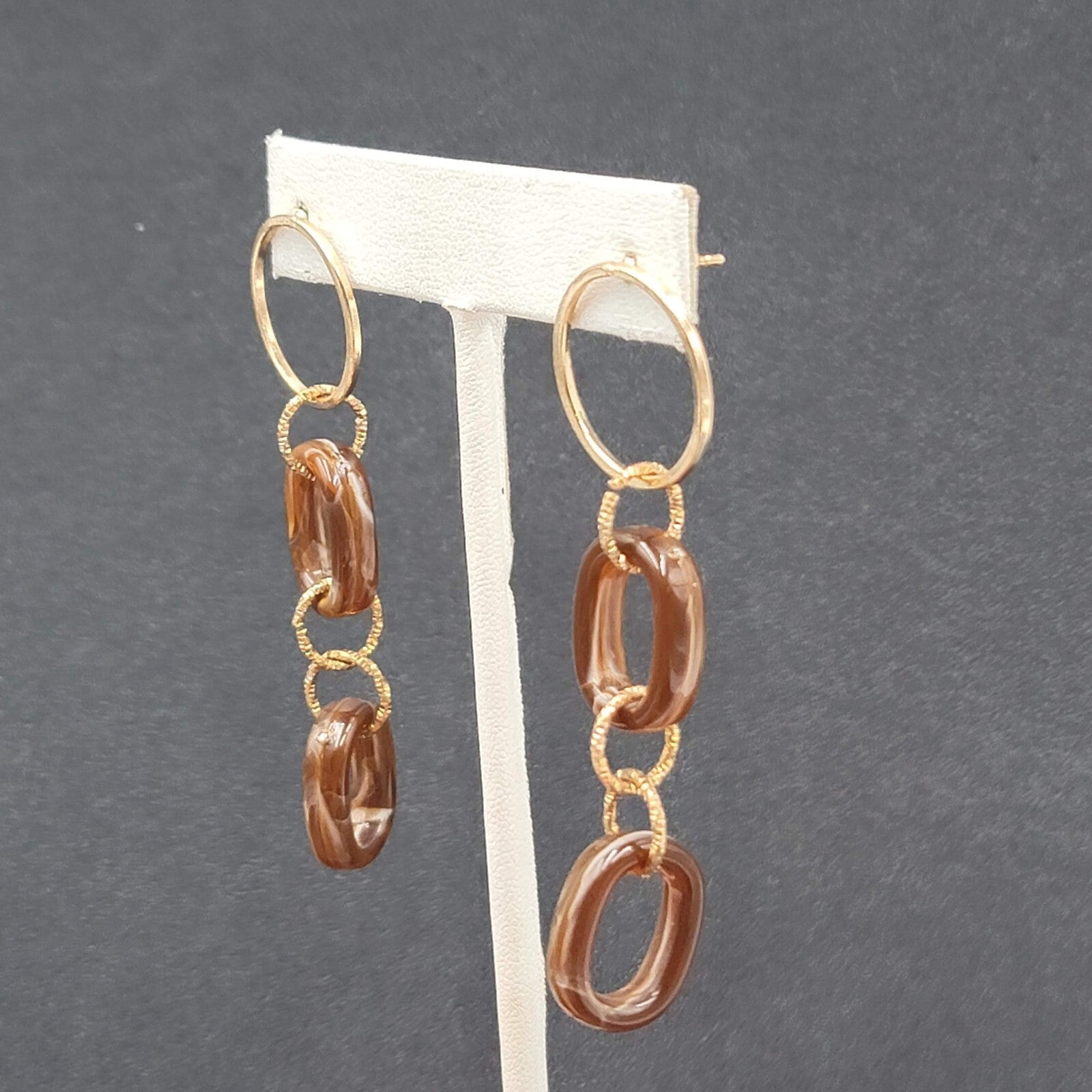 Pierced Earrings Gold tone Brown Swirl Acrylic Hoops Lightweight 2.75"