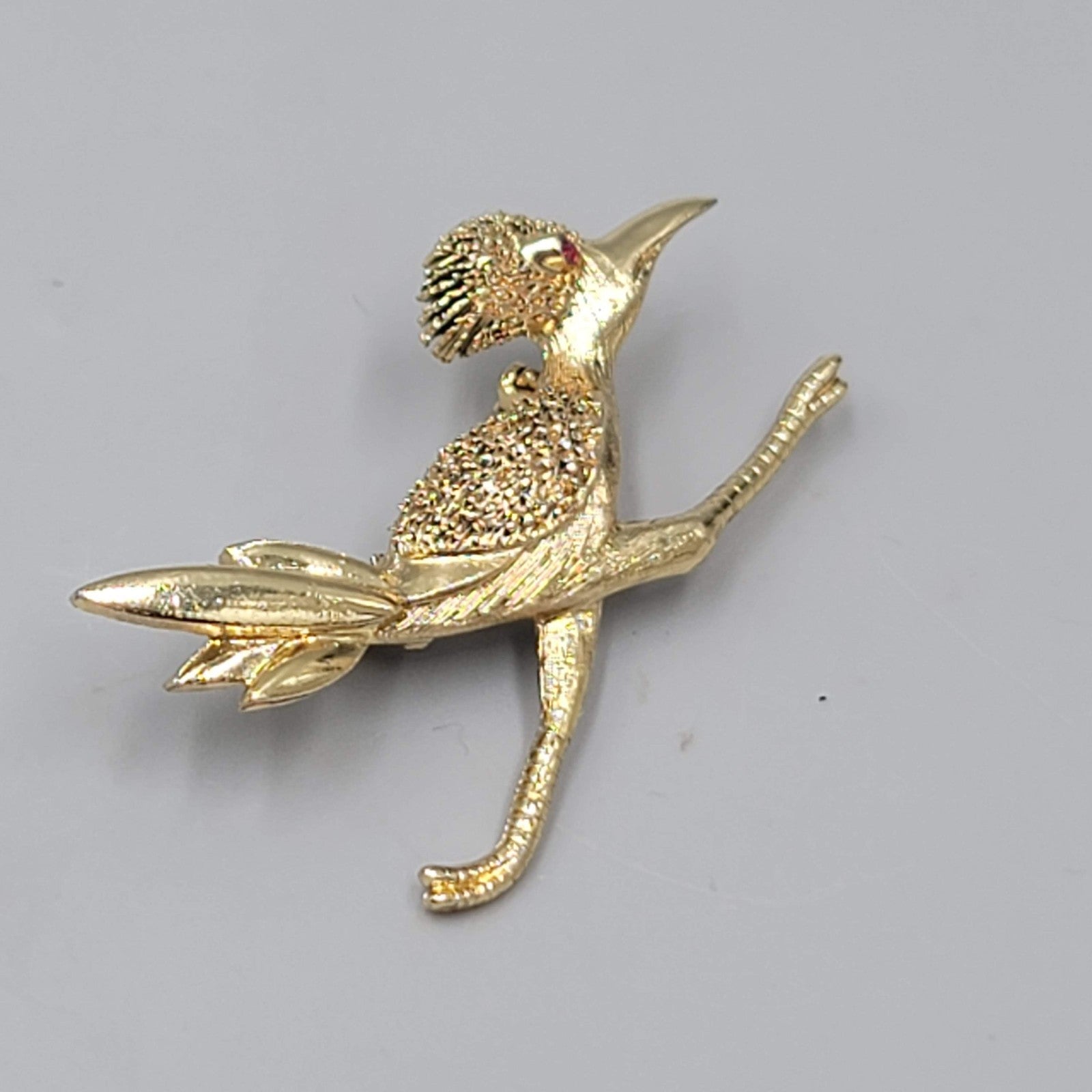 Vintage Roadrunner Brooch Gold tone Red Eye Estate Southwest NM AZ 1.75"