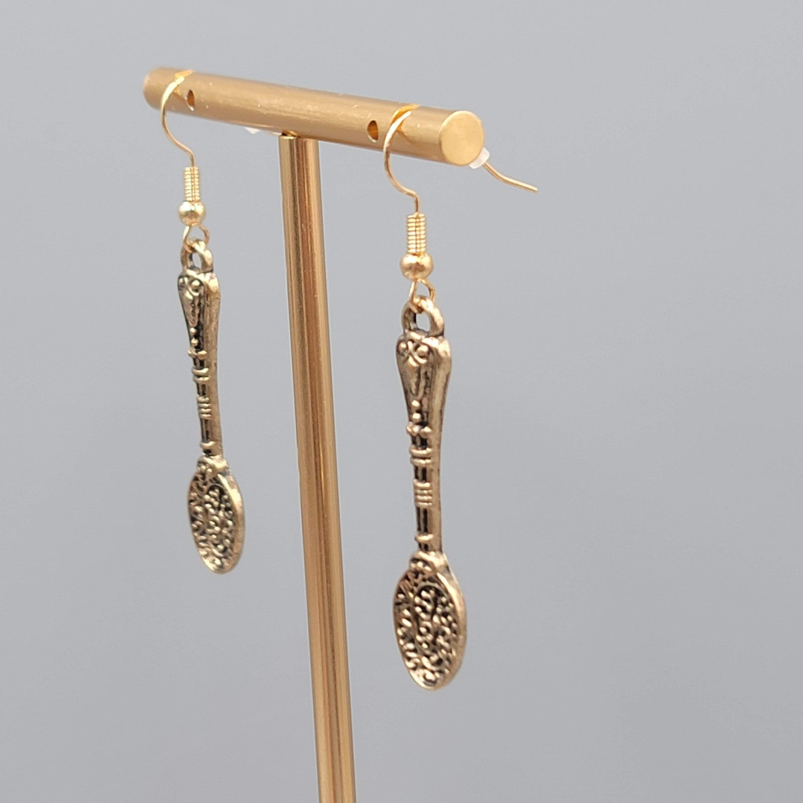 Ornate Spoon Pierced Earrings Dangled Antiqued Gold Tone Embossed 1.5"