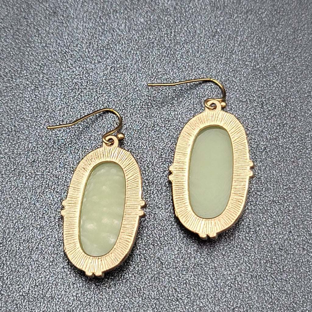 Pierced Earrings Gold tone Acrylic Green Dangle 1.25"