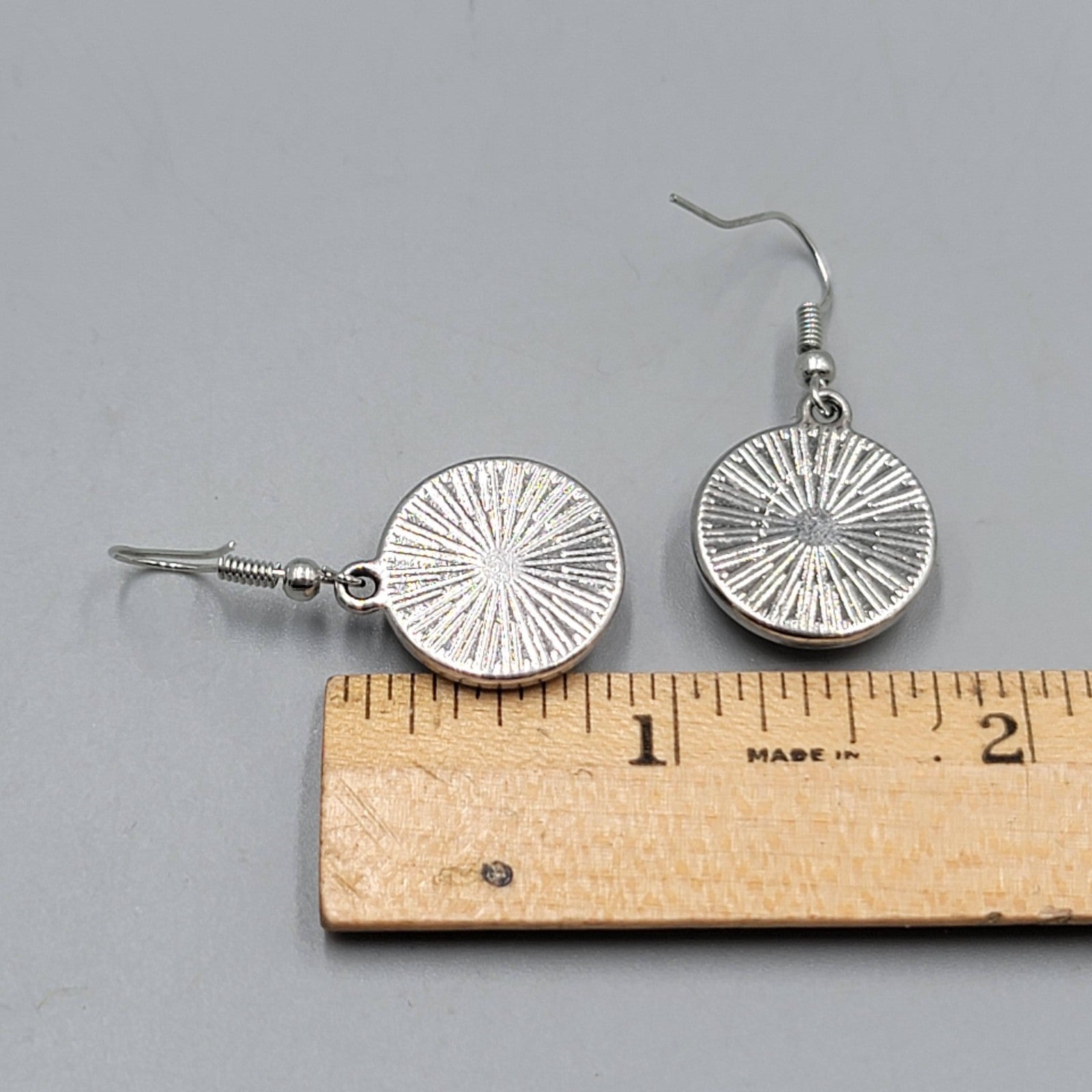 White Howlite Round Pierced Earrings Silver tone Dangle  7/8 in